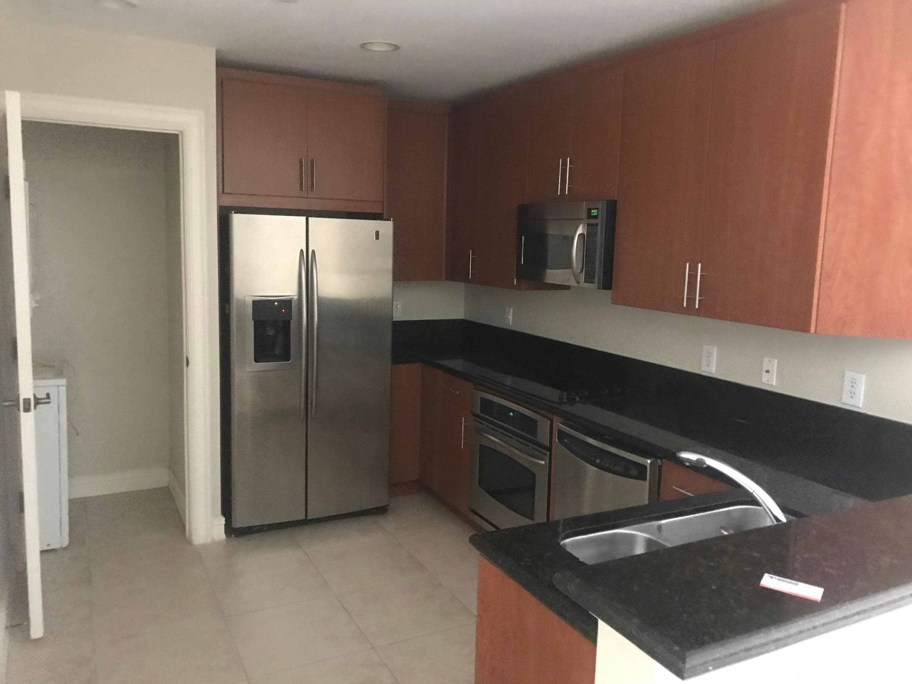 16102 Emerald Estates Drive 212, Weston, FL 33331 — photo 5 of 14