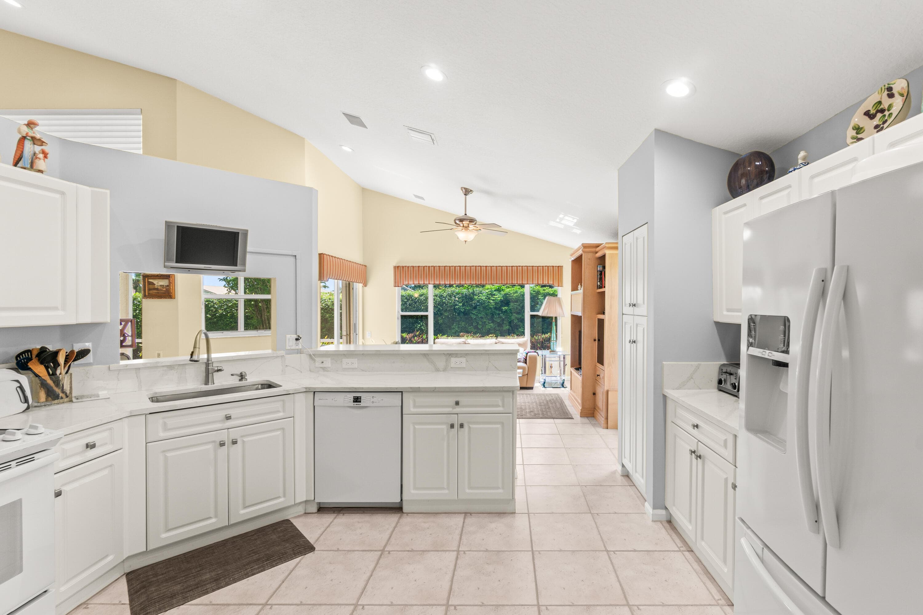 6952 Grenelefe Road, Boynton Beach, FL 33437 — photo 15 of 41