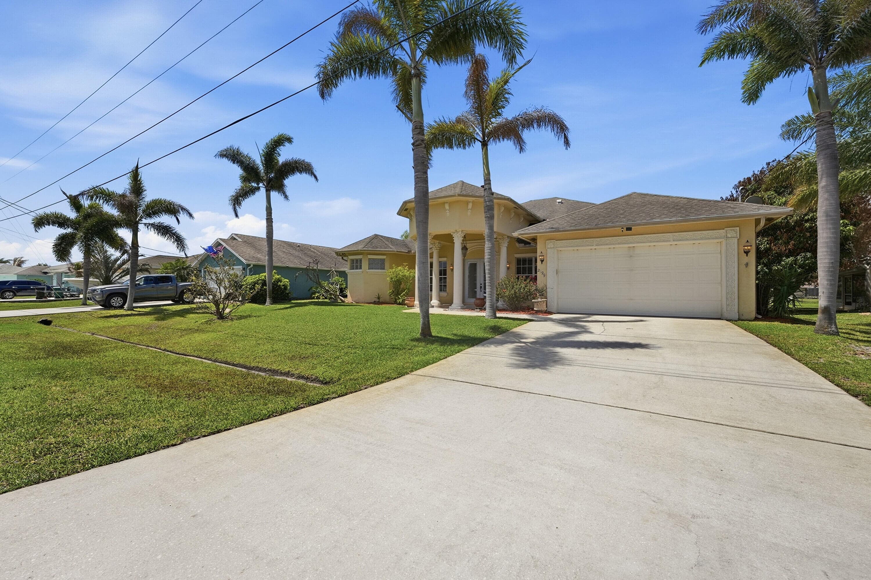 2199 SE Heathwood Circle, Port St. Lucie, FL 34952 — photo 3 of 49