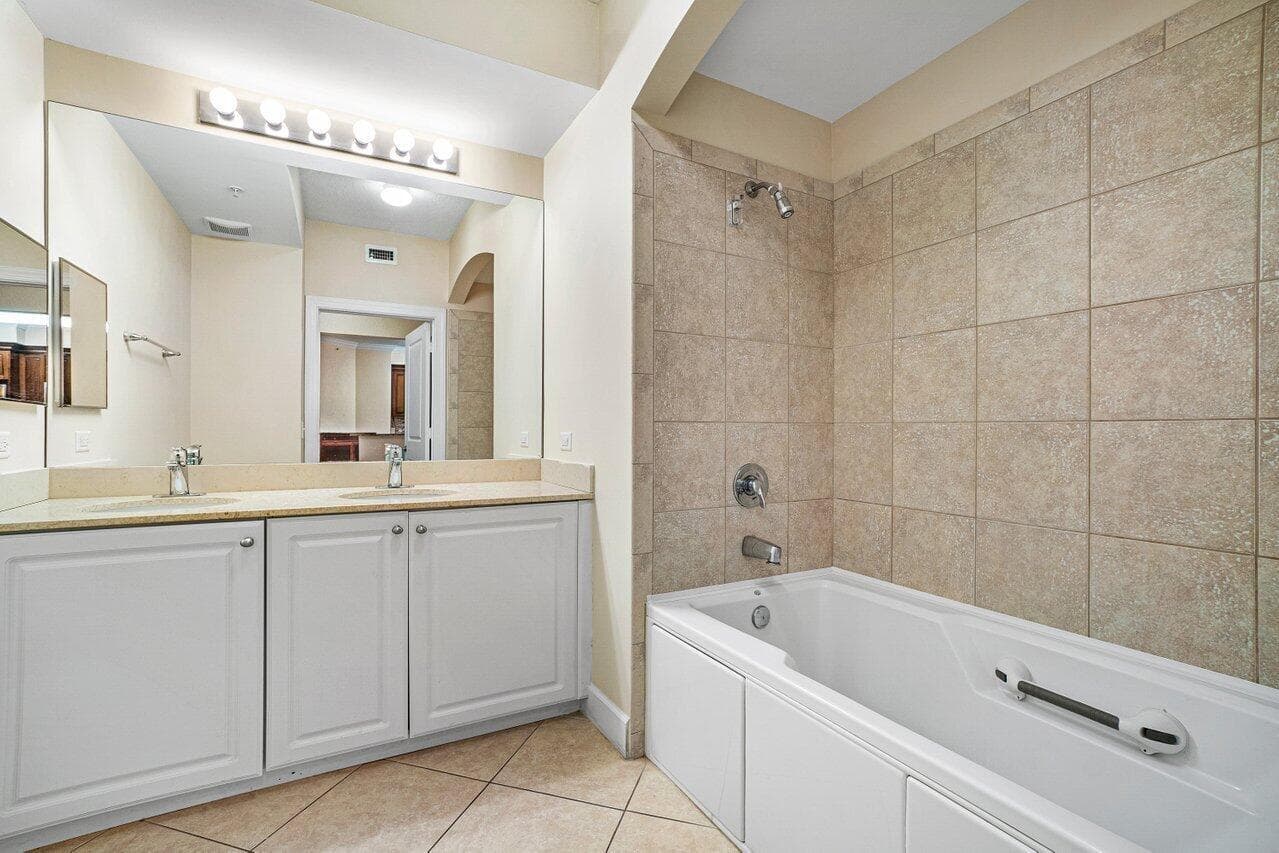 1690 Renaissance Commons Boulevard 1125, Boynton Beach, FL 33426 — photo 17 of 37