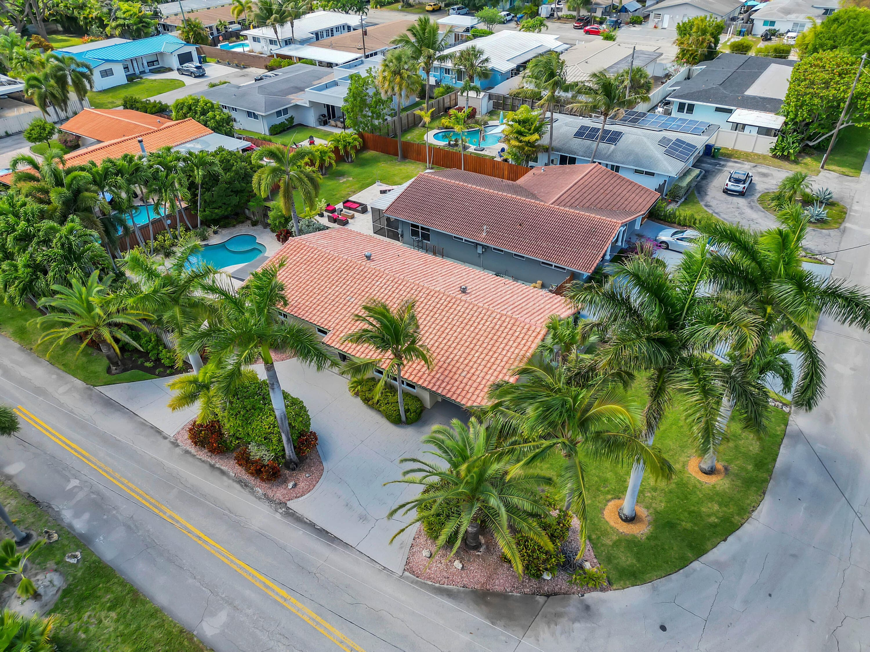 2401 NE 17th Terrace, Wilton Manors, FL 33305 — photo 28 of 31