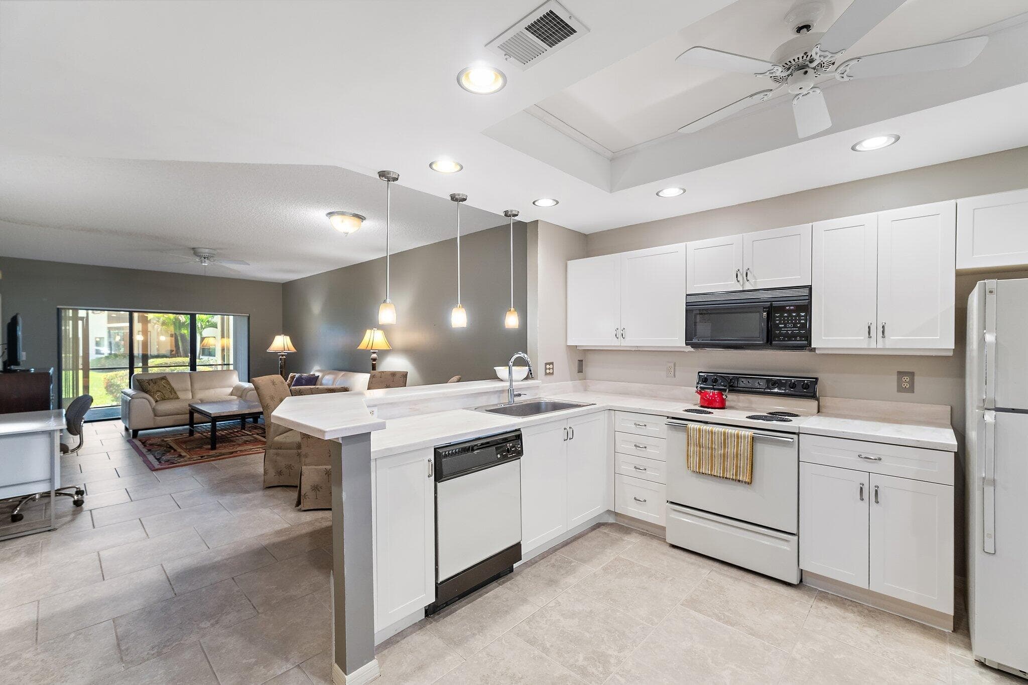 6503 SE Williamsburg Drive 104, Hobe Sound, FL 33455 — photo 5 of 31