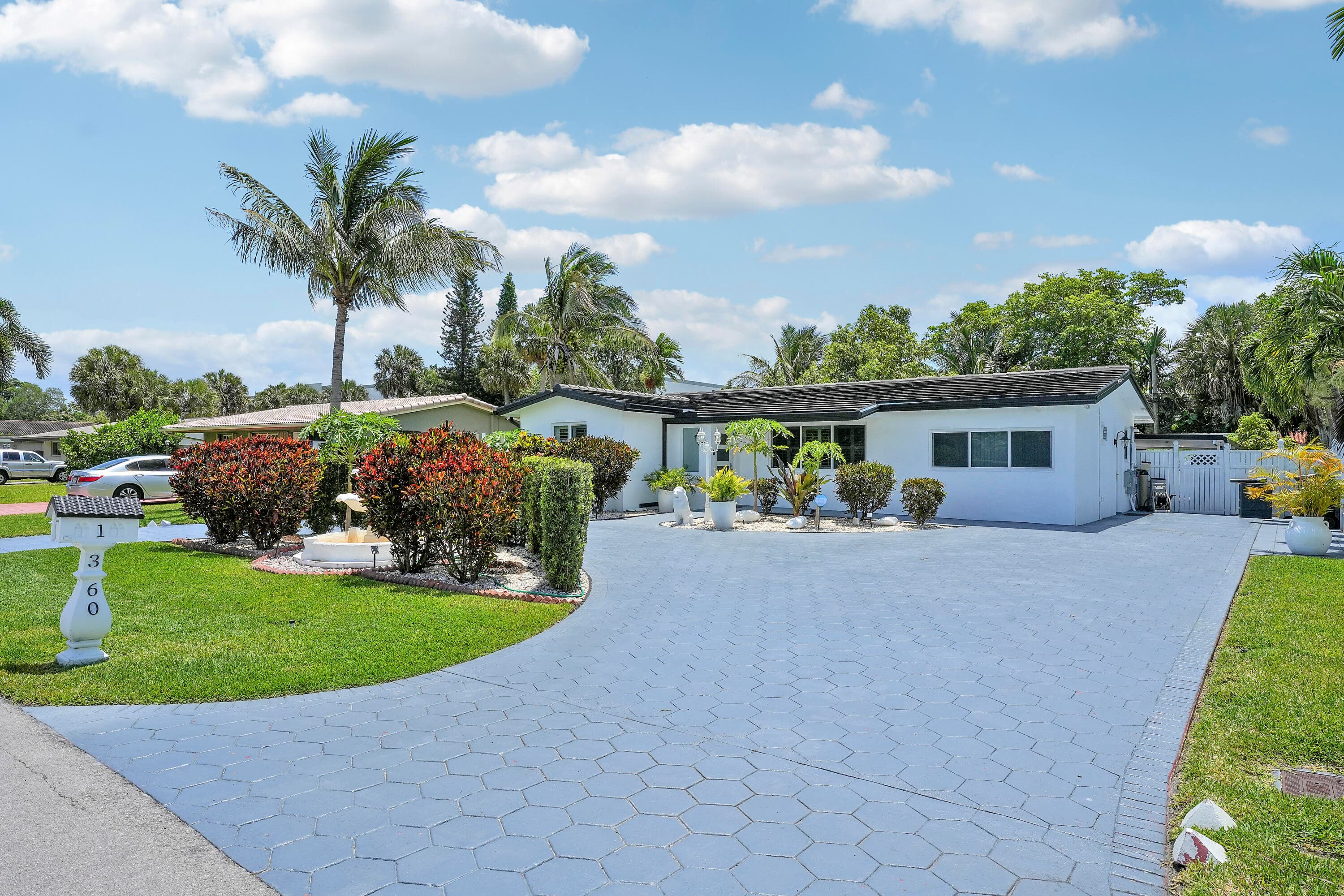 1360 SW 32nd Street, Fort Lauderdale, FL 33315 — photo 5 of 58