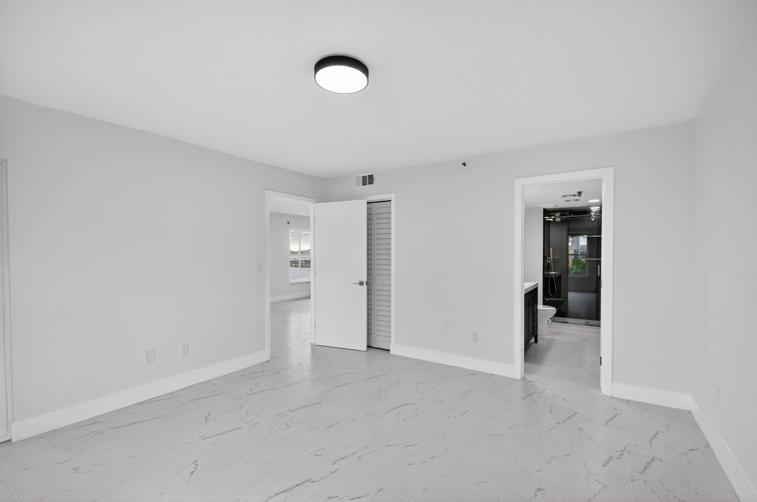 896 N Federal Highway 224, Lantana, FL 33462 — photo 13 of 45