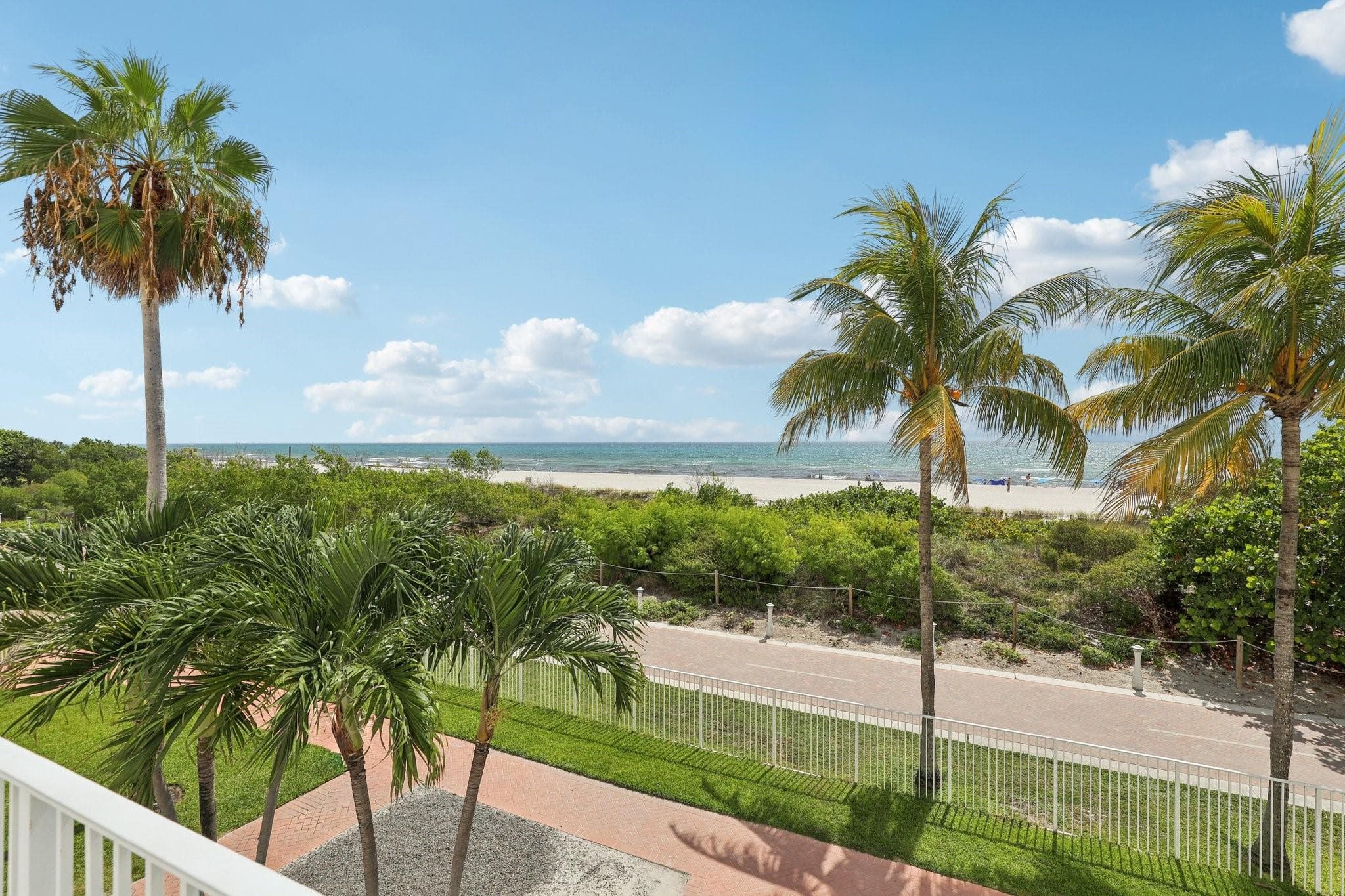 5601 Collins Avenue 1716, Miami Beach, FL 33140 — photo 3 of 42