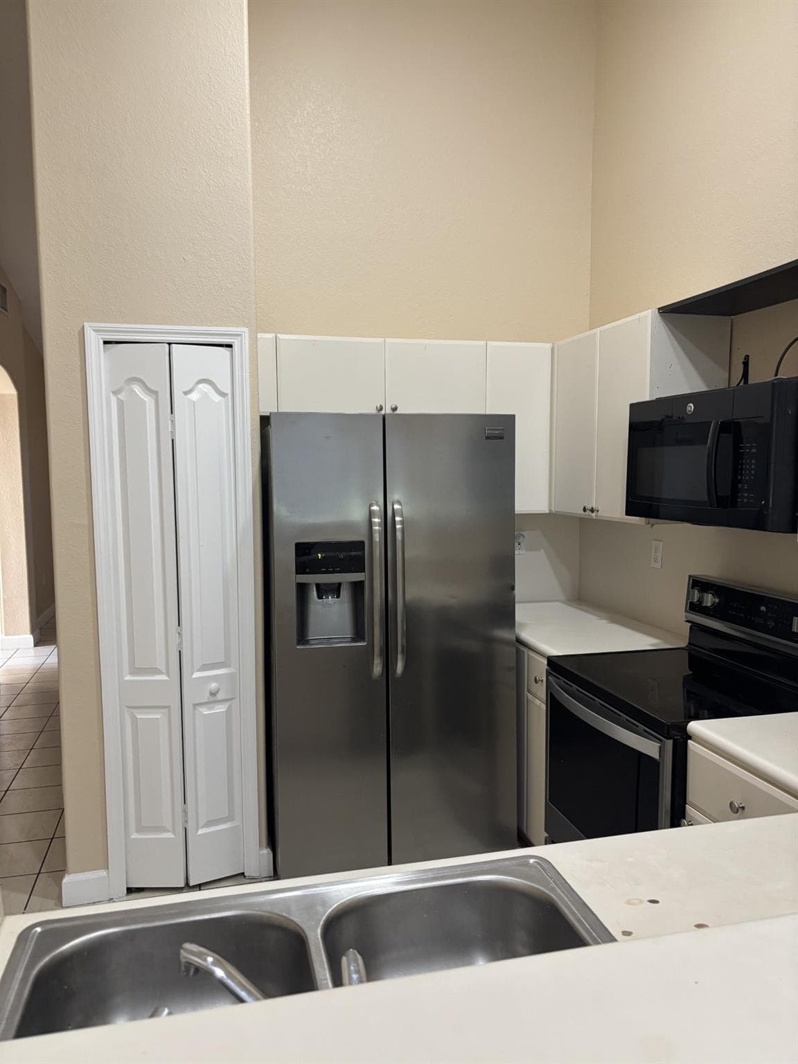 2903 SE 17th Avenue 211, Homestead, FL 33035 — photo 7 of 25
