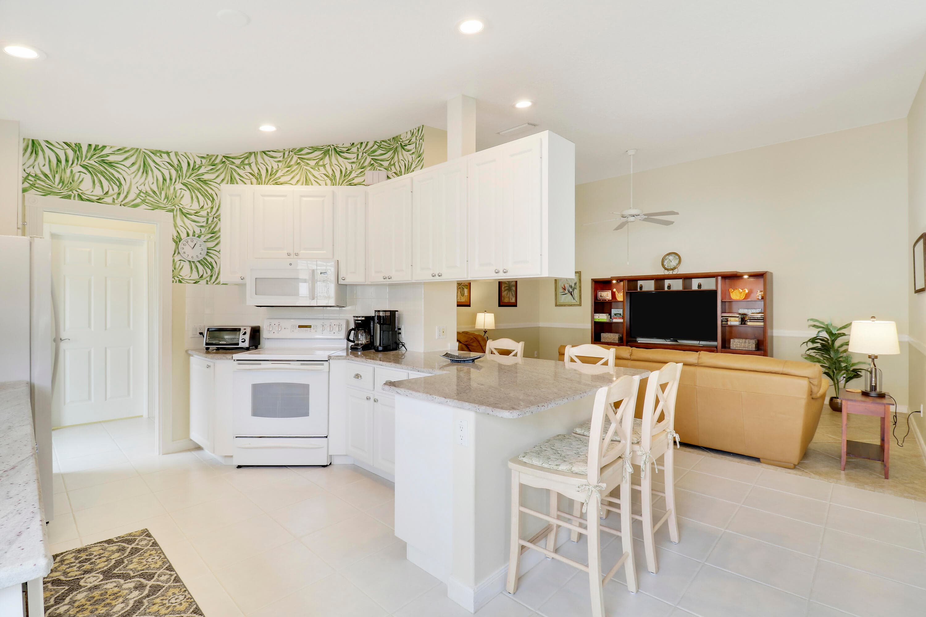 8558 SE Retreat Drive, Hobe Sound, FL 33455 — photo 15 of 45