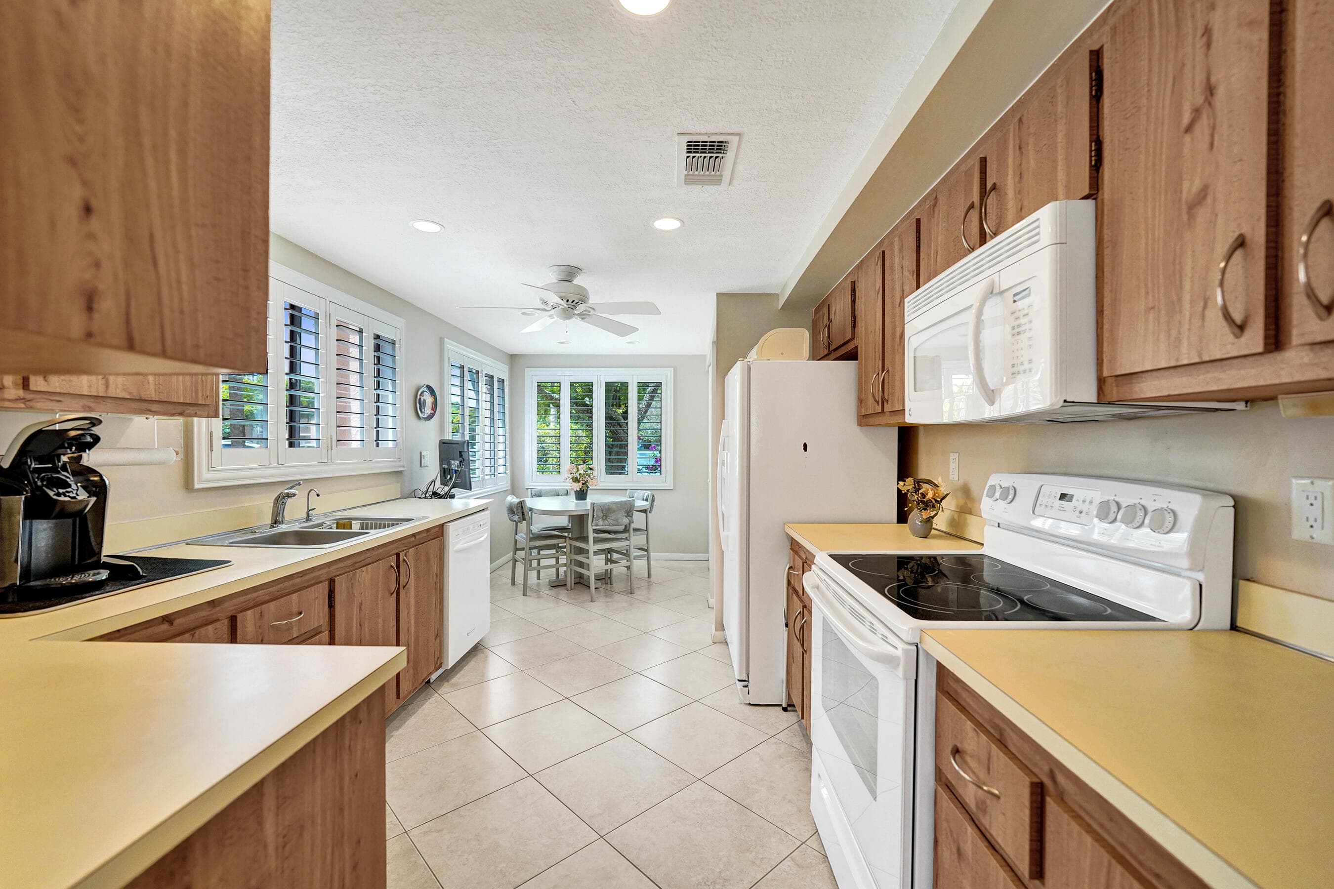 2160 SW 93 Way 1002, Davie, FL 33324 — photo 31 of 47