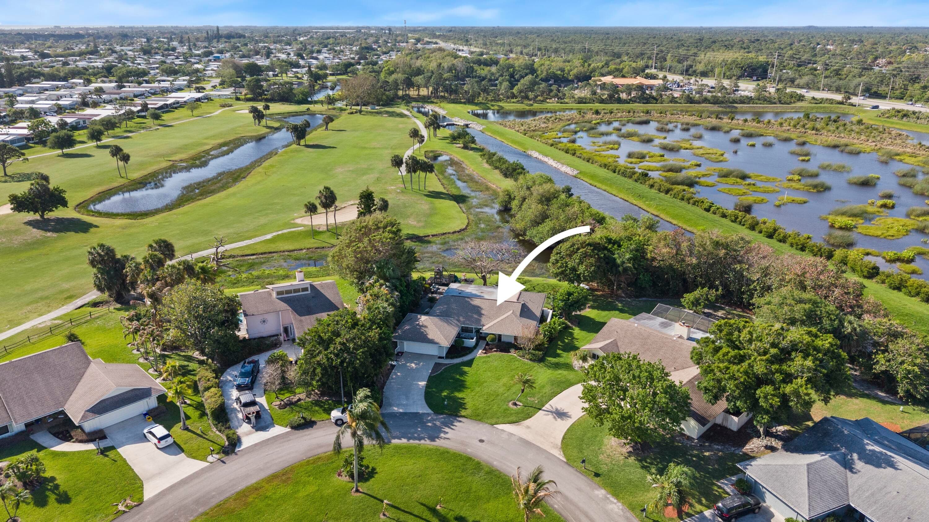 8015 SE Trenton Avenue, Hobe Sound, FL 33455 — photo 3 of 30