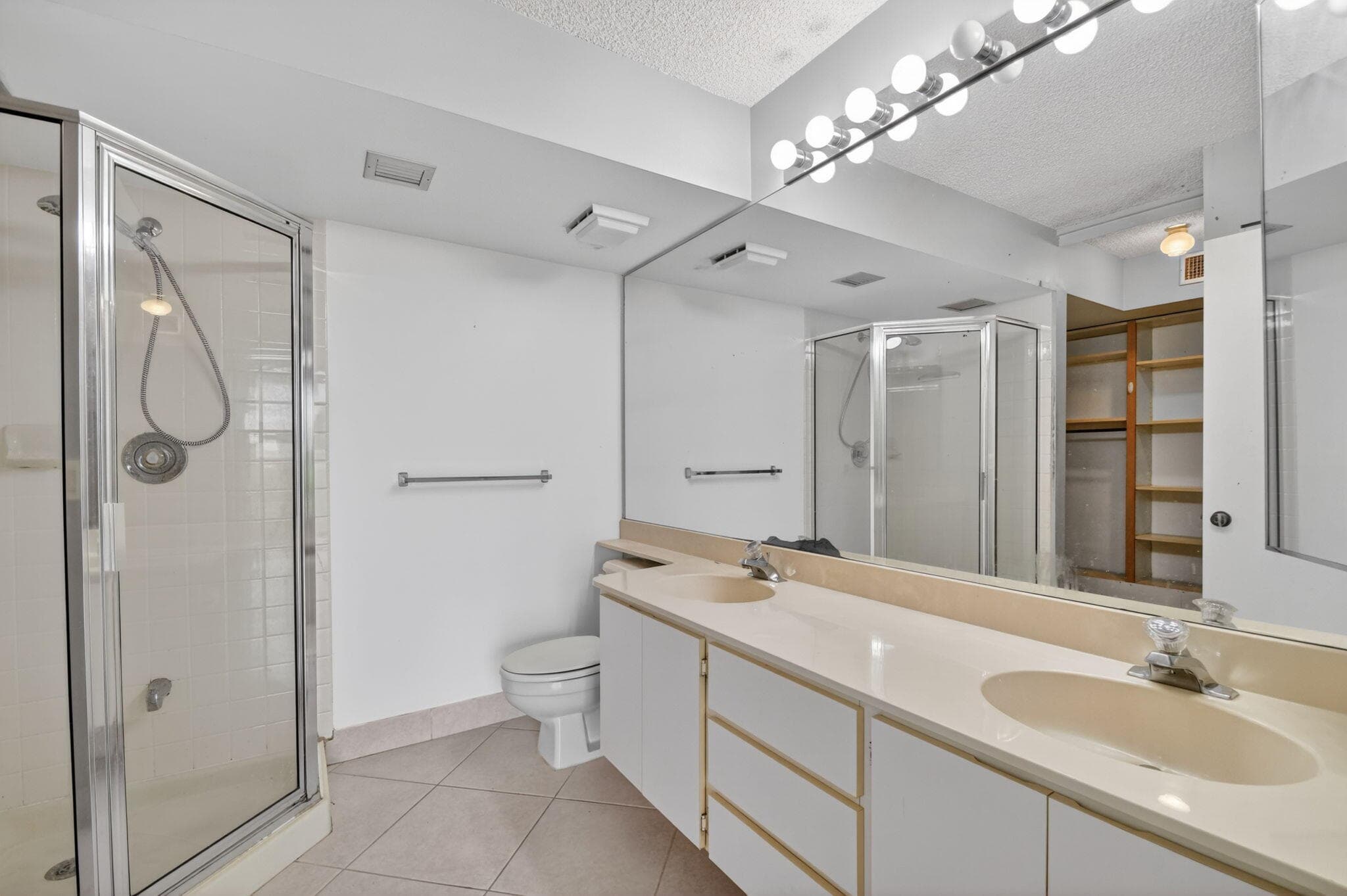 2461 Village Boulevard 101, West Palm Beach, FL 33409 — photo 8 of 57