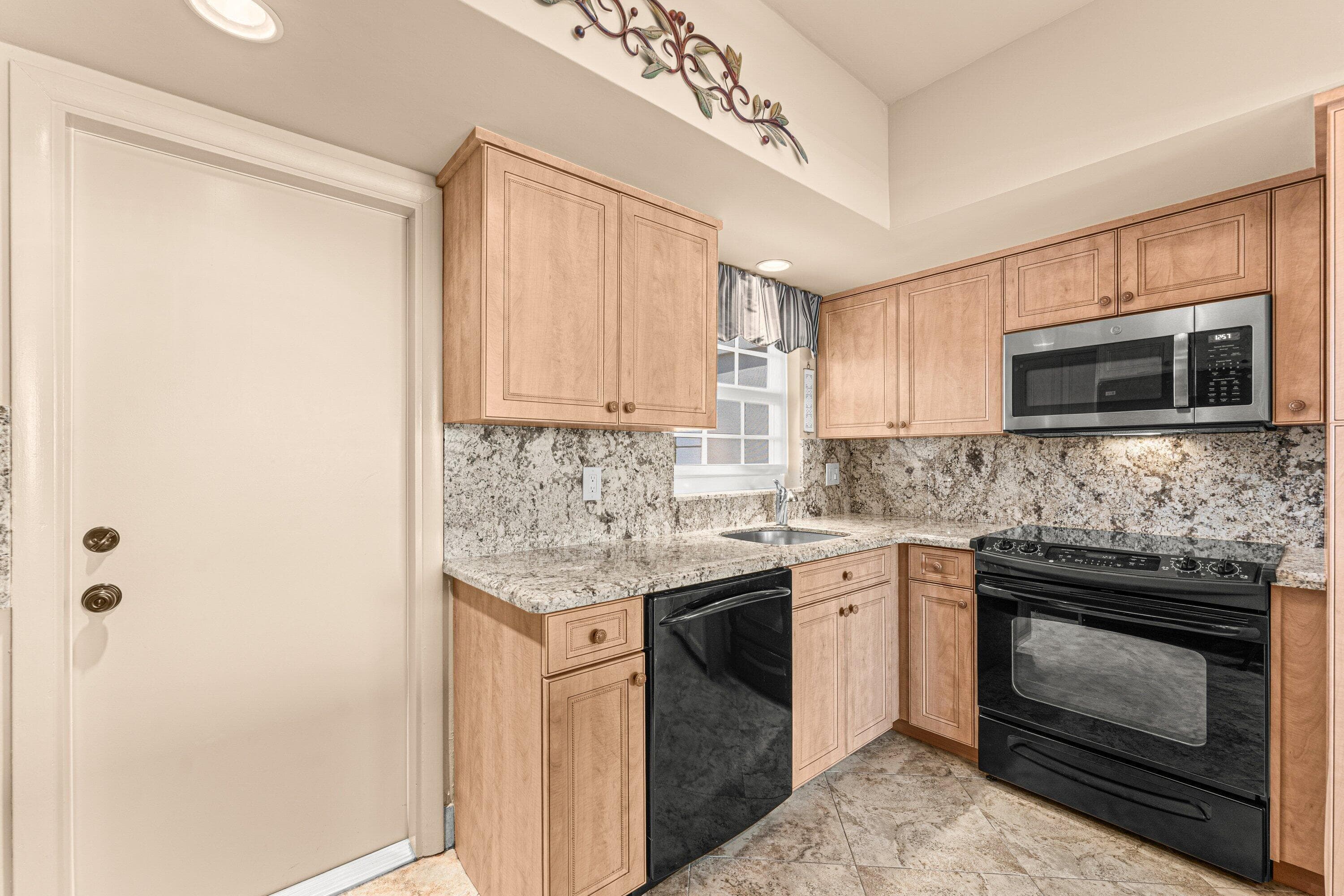 1299 S Ocean Boulevard R12, Boca Raton, FL 33432 — photo 21 of 46