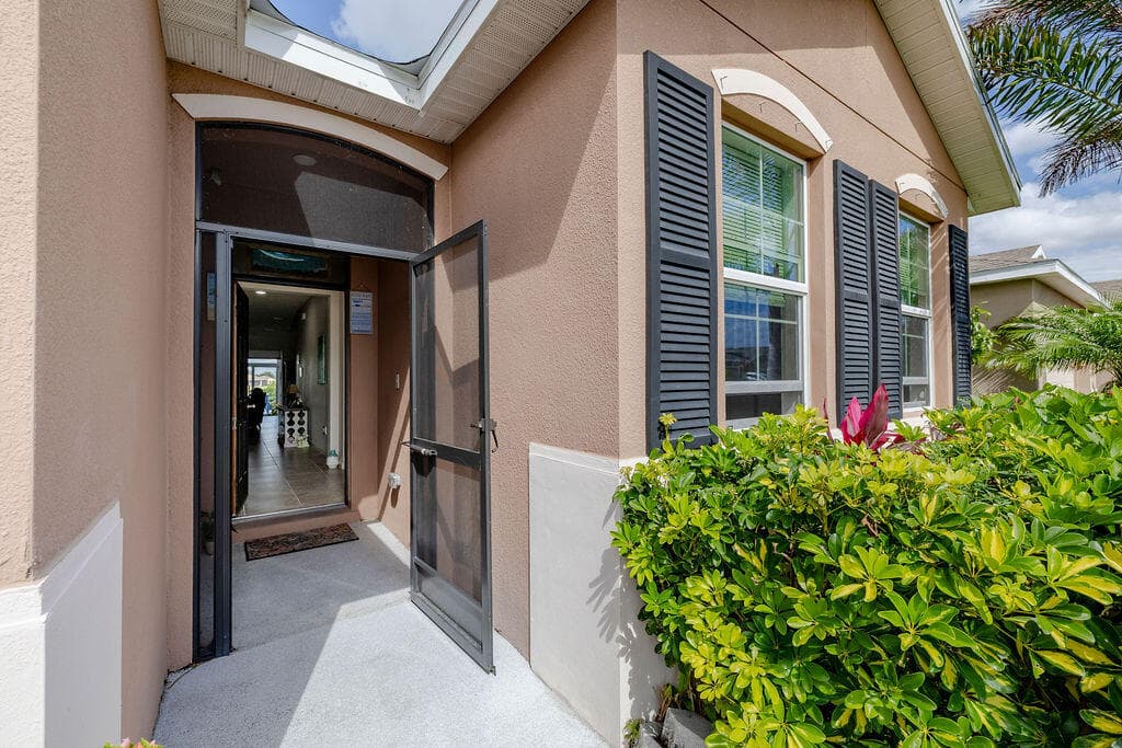 2165 SW Hawk River Dr Drive SW, Vero Beach, FL 32962 — photo 42 of 56