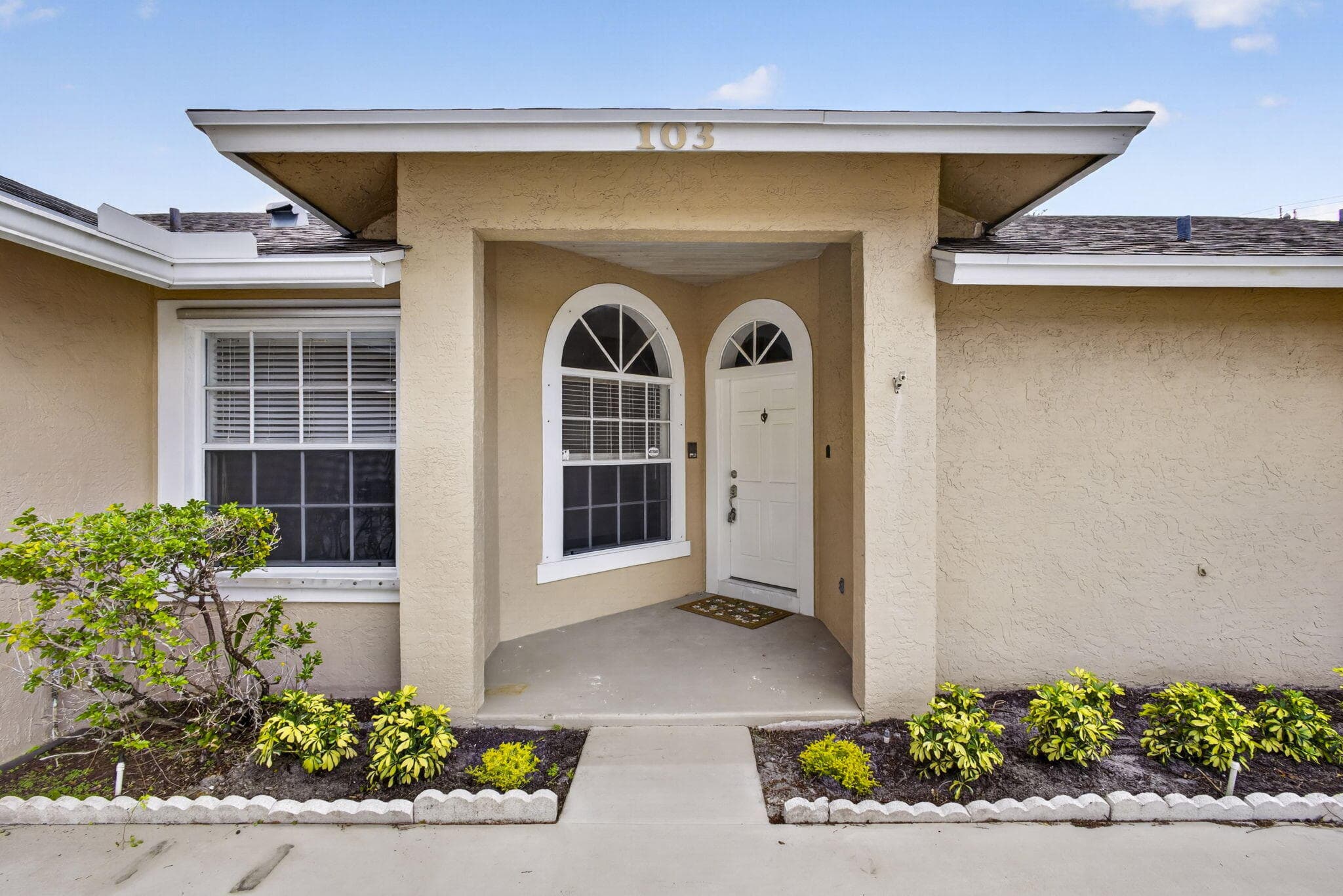 103 Oxford Court, Royal Palm Beach, FL 33411 — photo 6 of 74