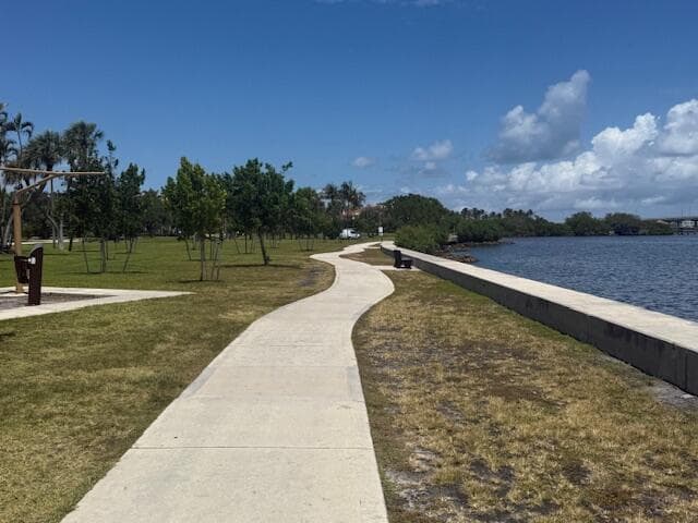 327 S Ocean Breeze Drive 1, Lake Worth Beach, FL 33460 — photo 19 of 23