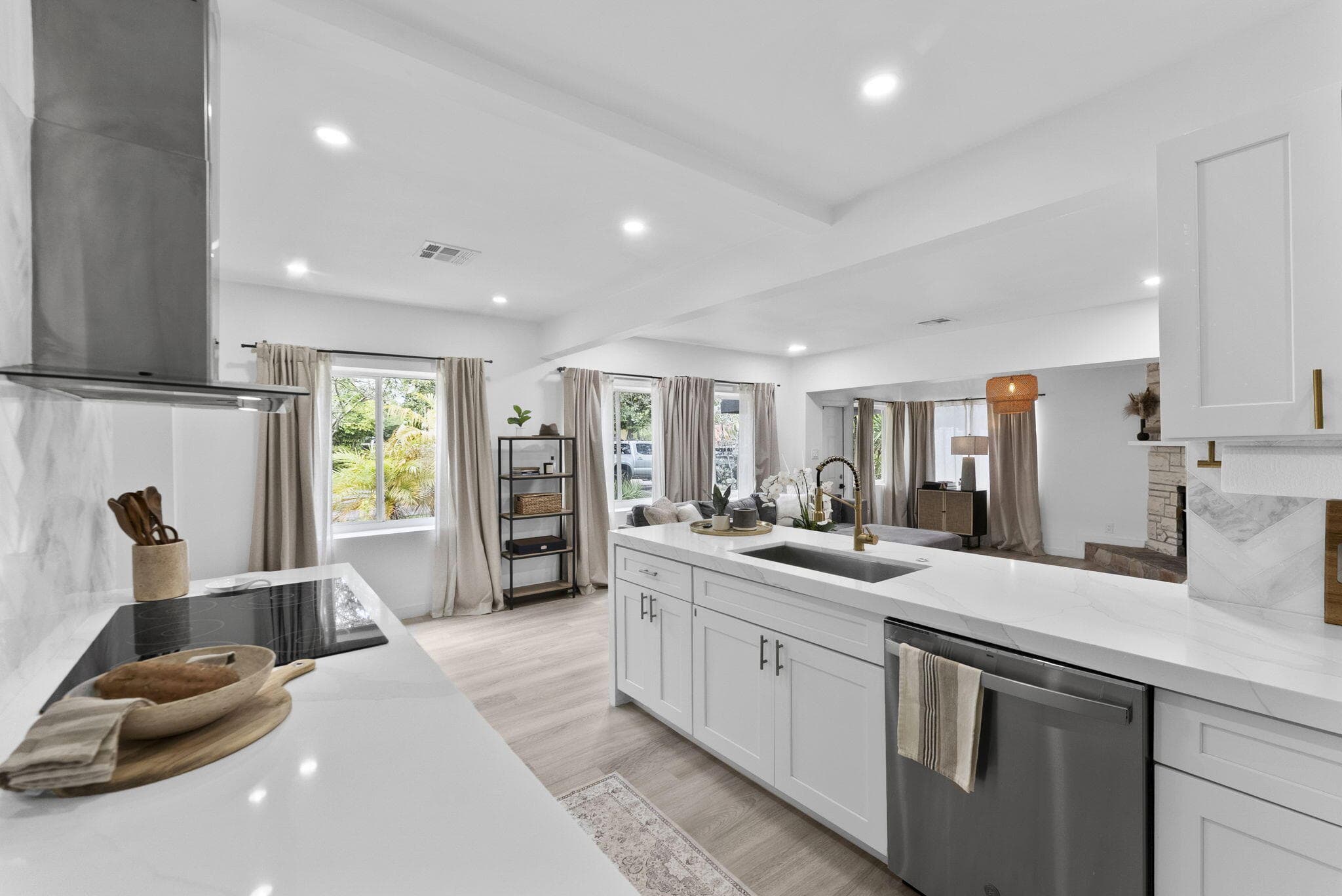 606 SW 19th Street, Fort Lauderdale, FL 33315 — photo 8 of 36