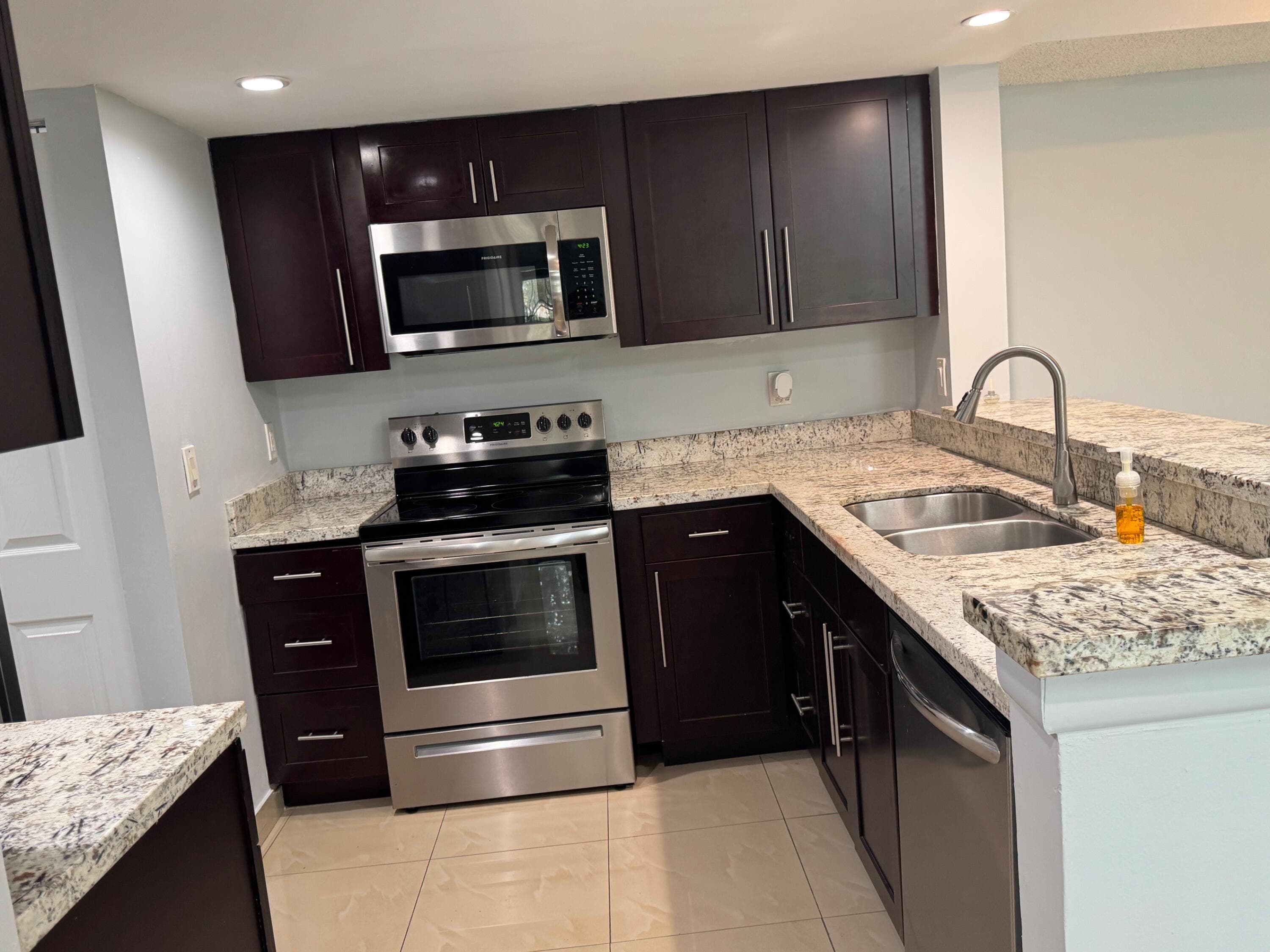 9288 W Atlantic Boulevard 1114, Coral Springs, FL 33071 — photo
