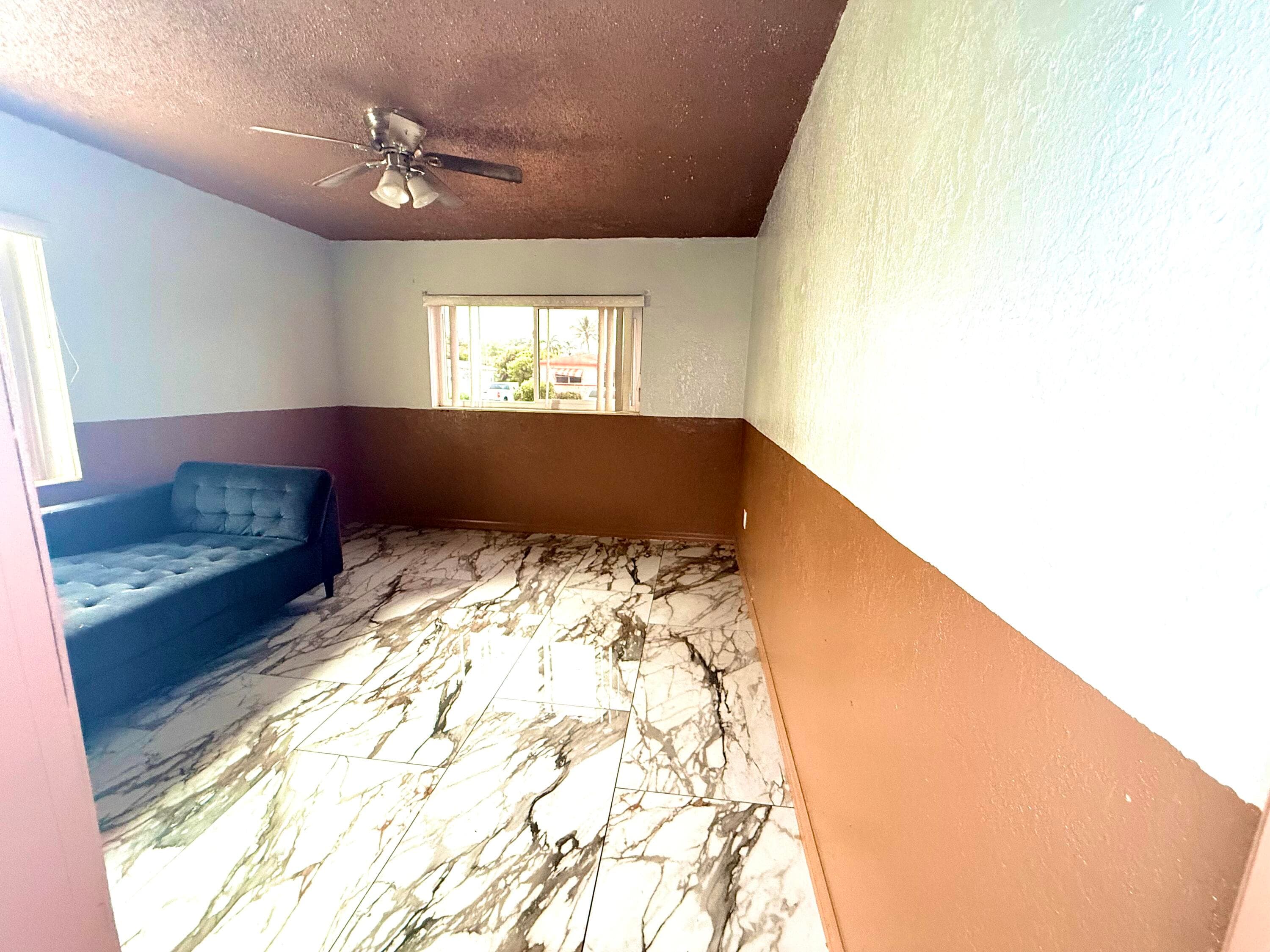 14725 NE 8th Avenue, Miami, FL 33161 — photo 3 of 9