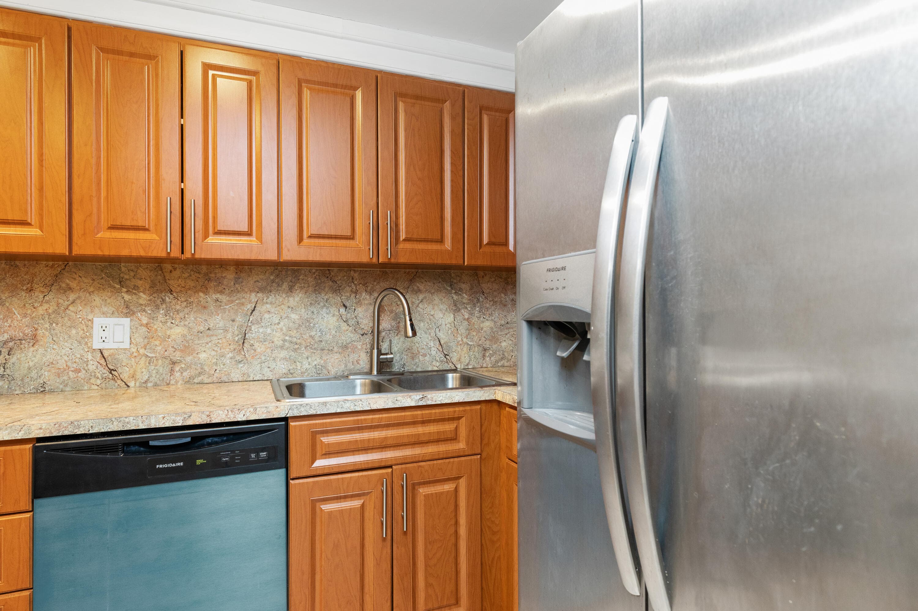 3710 Inverrary Drive 2g, Lauderhill, FL 33319 — photo 18 of 42