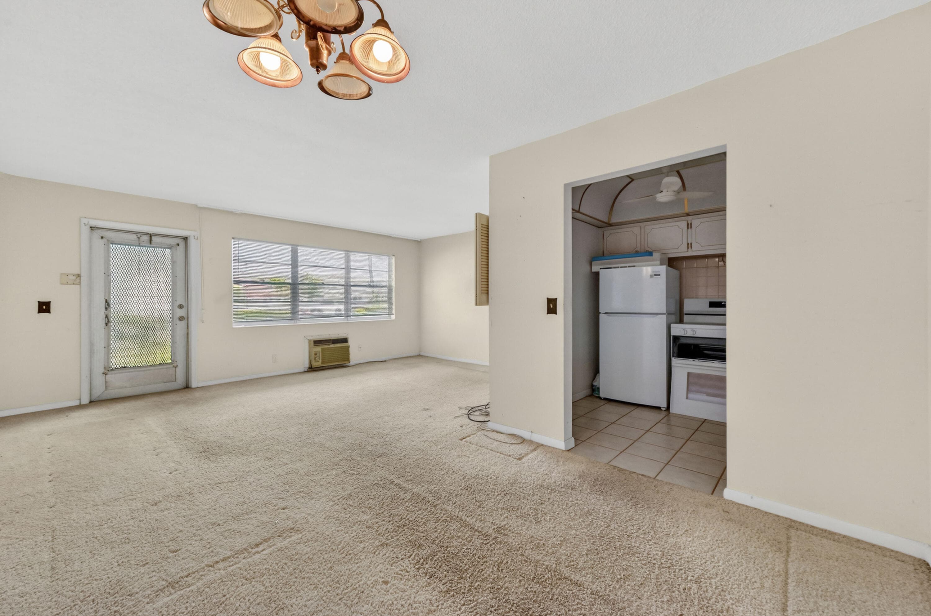 2 Chatham A, West Palm Beach, FL 33417 — photo 9 of 29