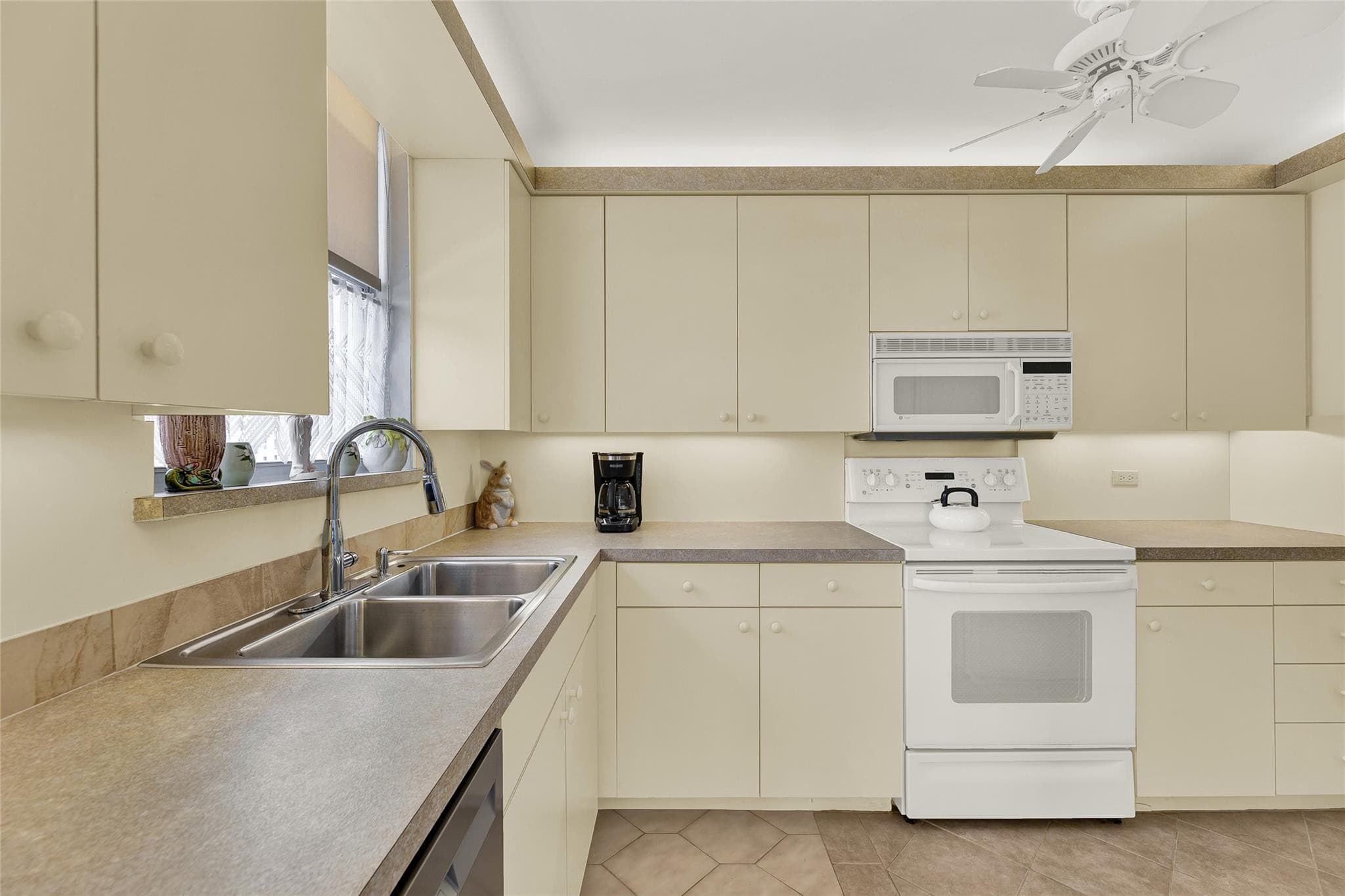 1010 S Ocean Boulevard 1509, Pompano Beach, FL 33062 — photo 20 of 80