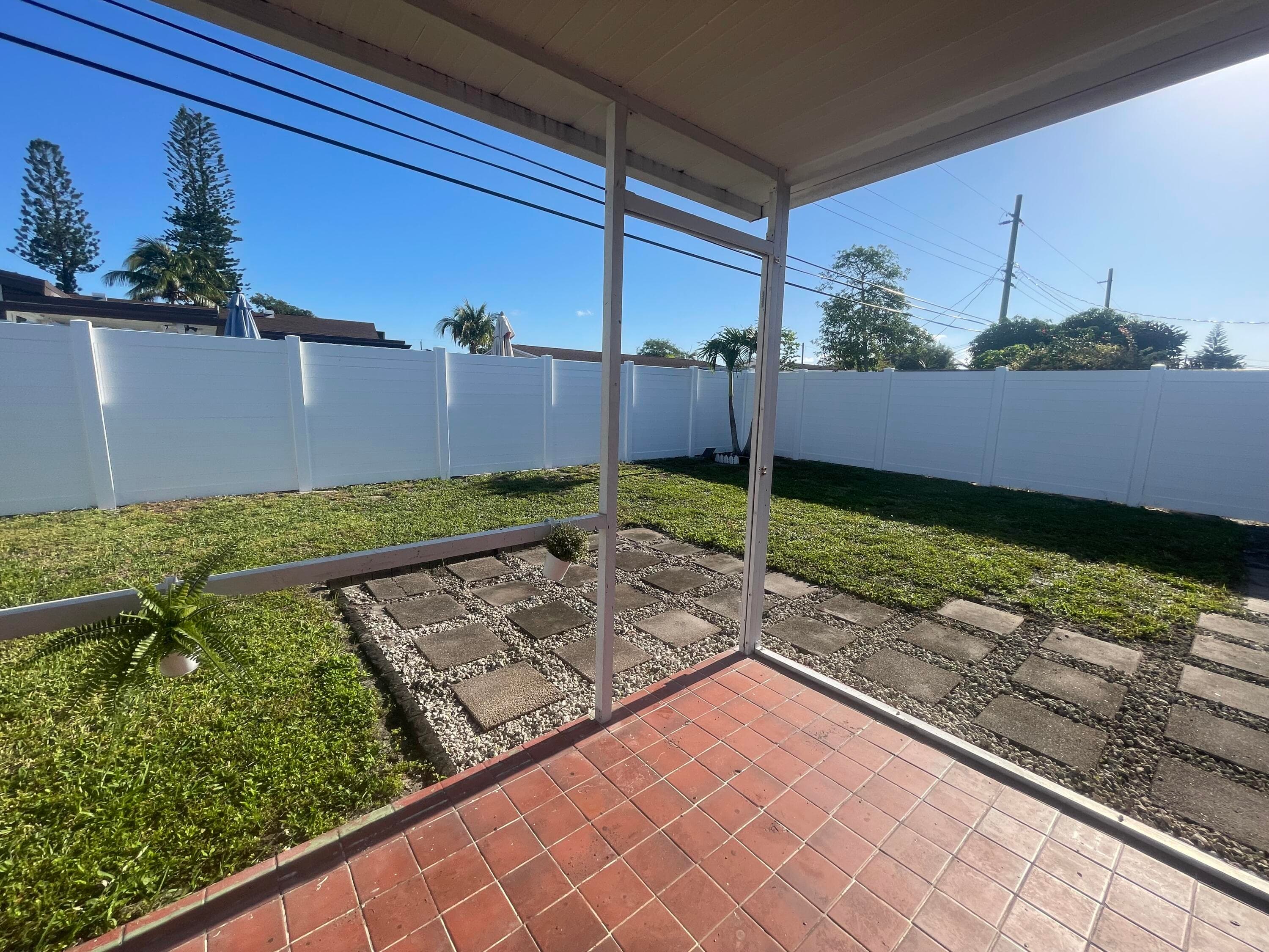 7661 Farragut Street, Hollywood, FL 33024 — photo 43 of 47