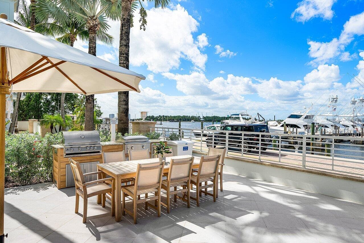 182 Lake Drive 5202, Palm Beach Shores, FL 33404 — photo 25 of 37