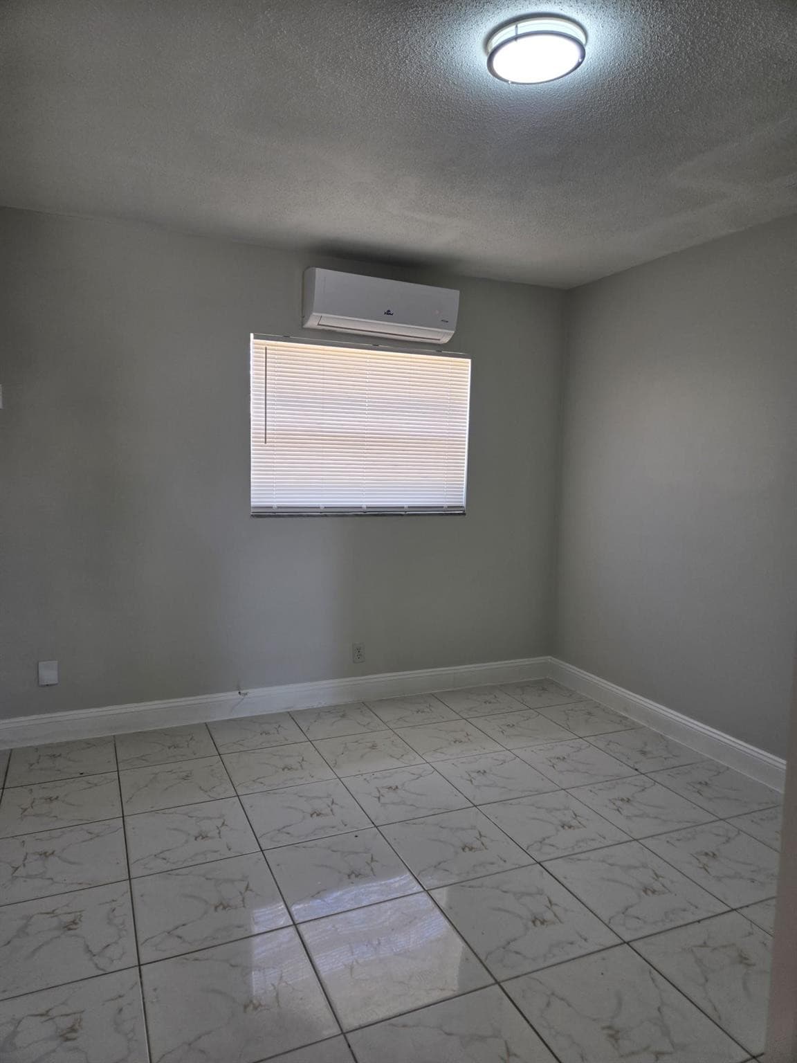 581 NE 34th Court A, Oakland Park, FL 33334 — photo 6 of 10