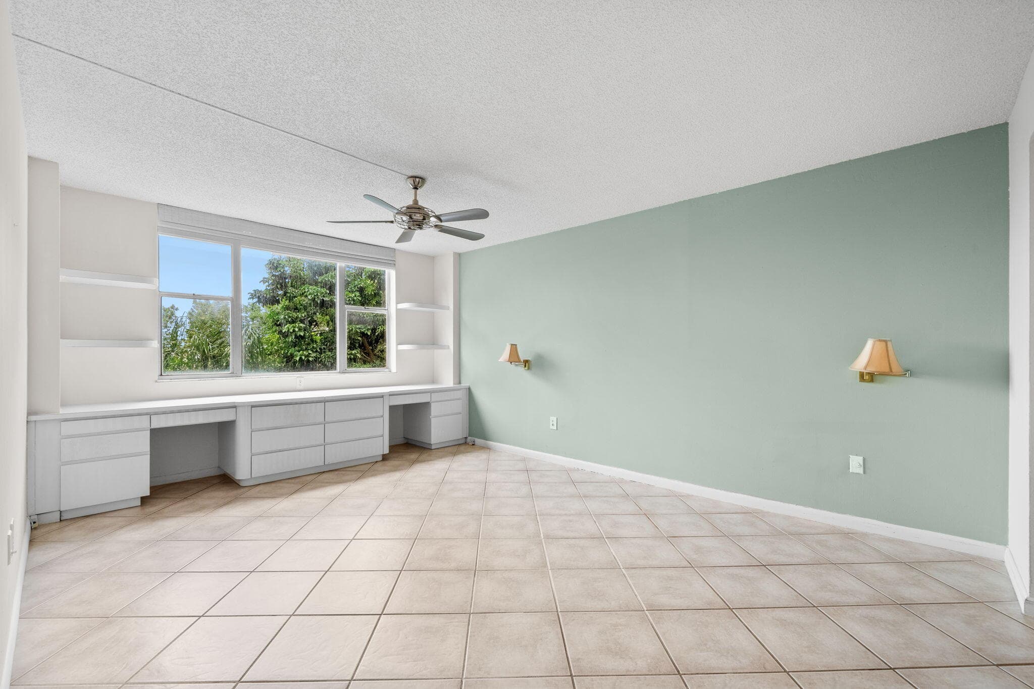4001 Hillcrest Drive 406, Hollywood, FL 33021 — photo 18 of 40