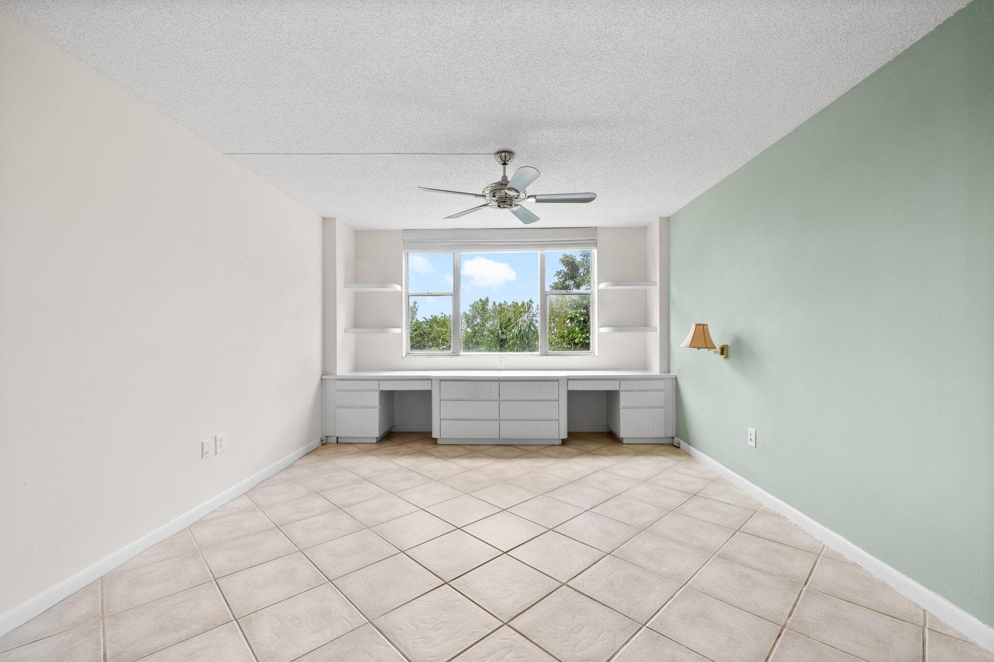 4001 Hillcrest Drive 406, Hollywood, FL 33021 — photo 19 of 40