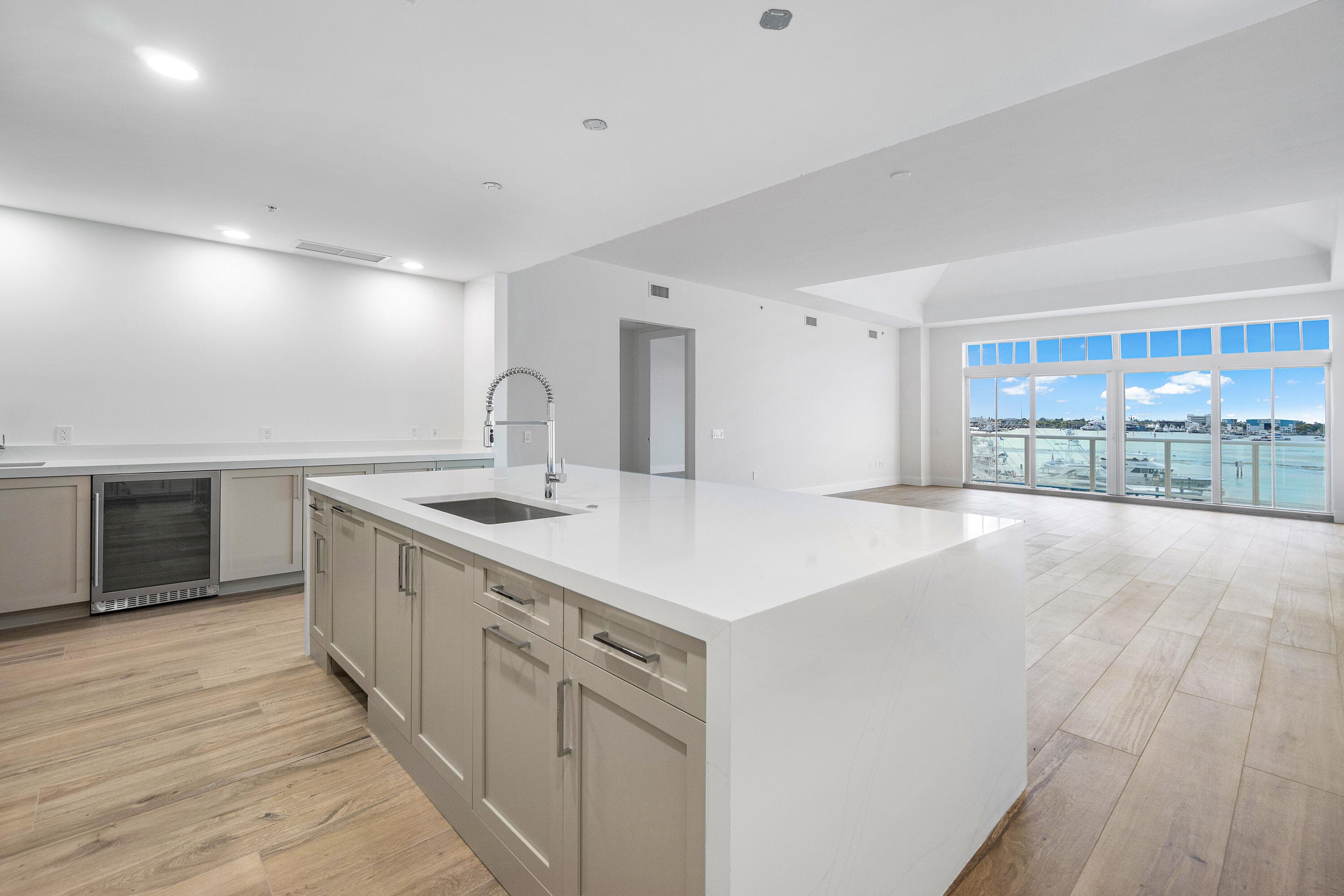 180 Lake Drive 2-302, Palm Beach Shores, FL 33404 — photo 4 of 42