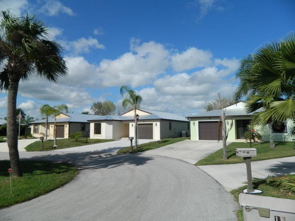 6728 Spanish Lakes Boulevard, Fort Pierce, FL 34951 — photo 3 of 3