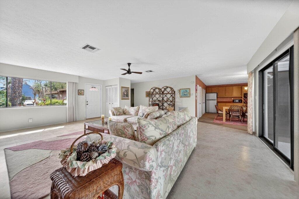 1272 SW Evergreen Lane, Palm City, FL 34990 — photo 6 of 27
