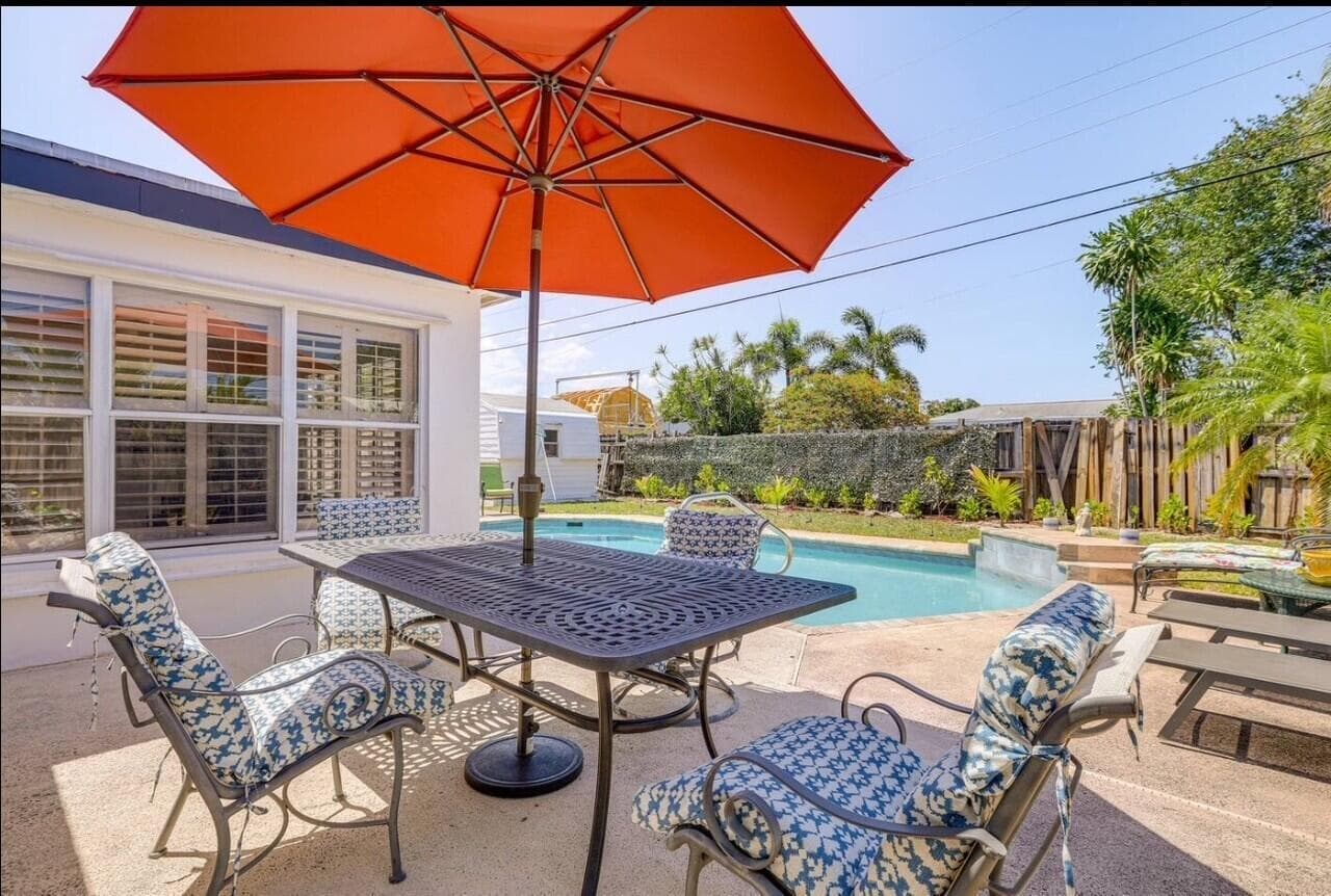 4295 Crestdale Street, Palm Beach Gardens, FL 33410 — photo 4 of 9
