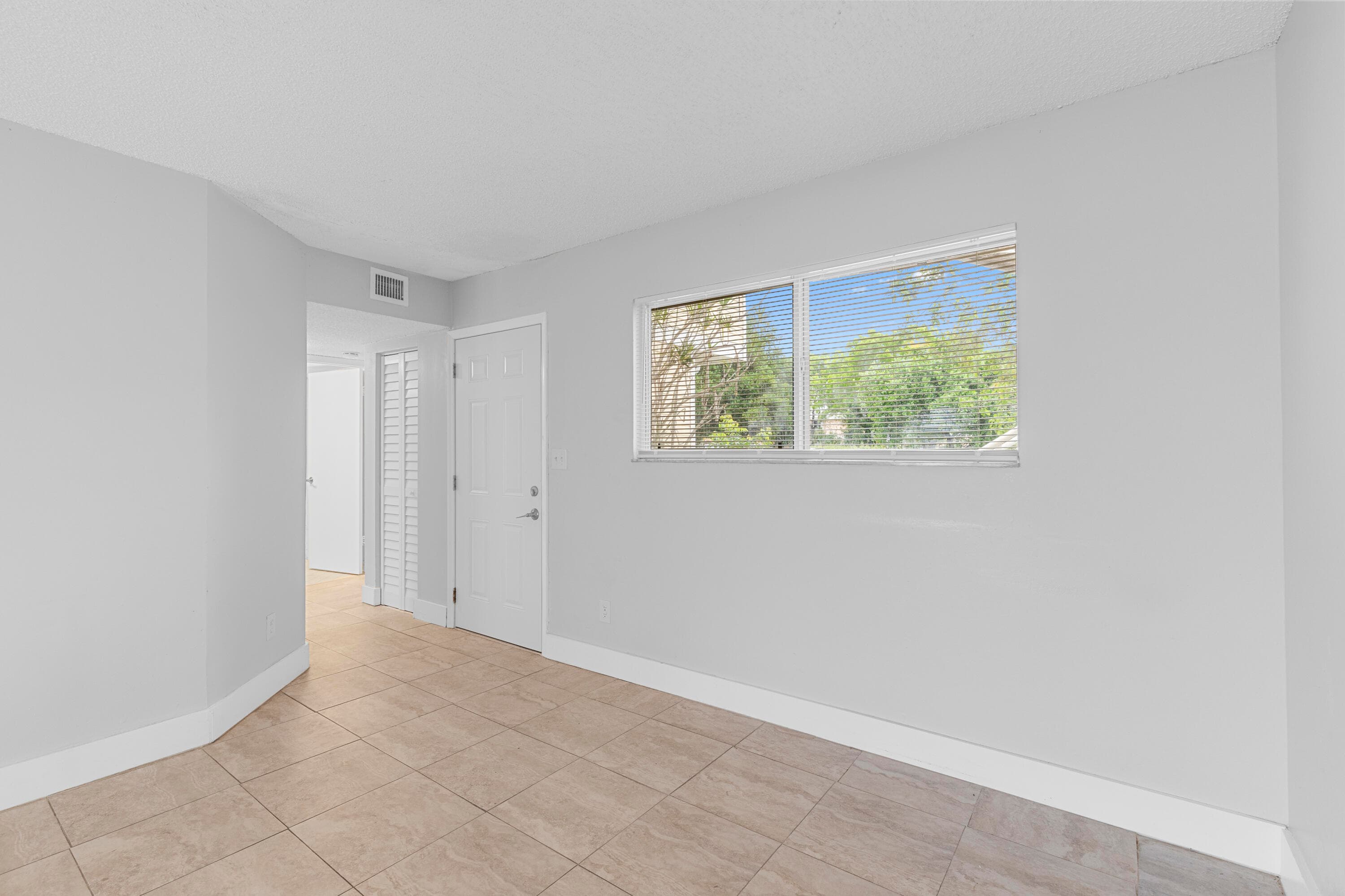 3469 NW 44th Street 104, Lauderdale Lakes, FL 33309 — photo 26 of 43
