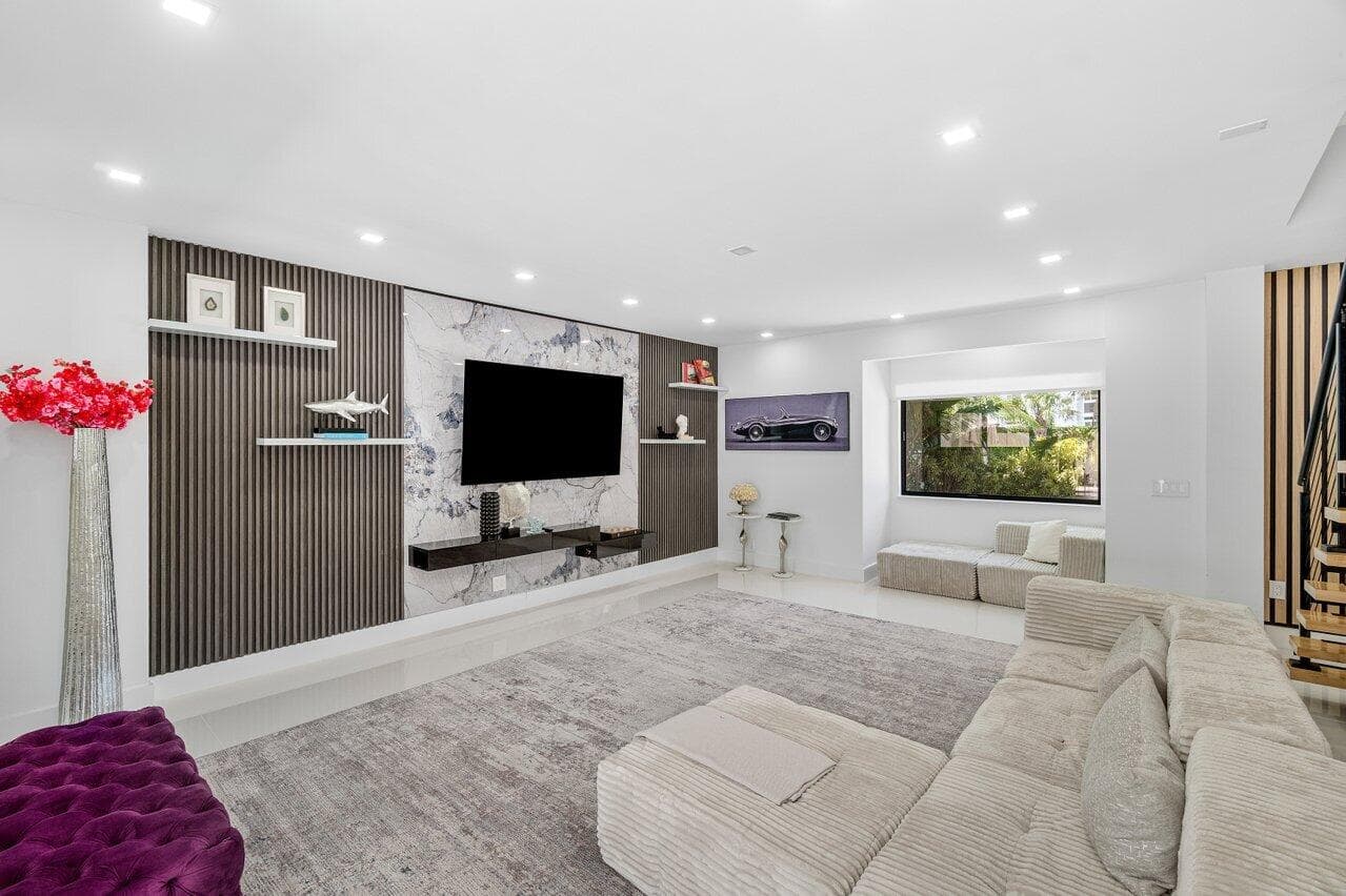 2724 N Ocean Boulevard, Fort Lauderdale, FL 33308 — photo 9 of 49