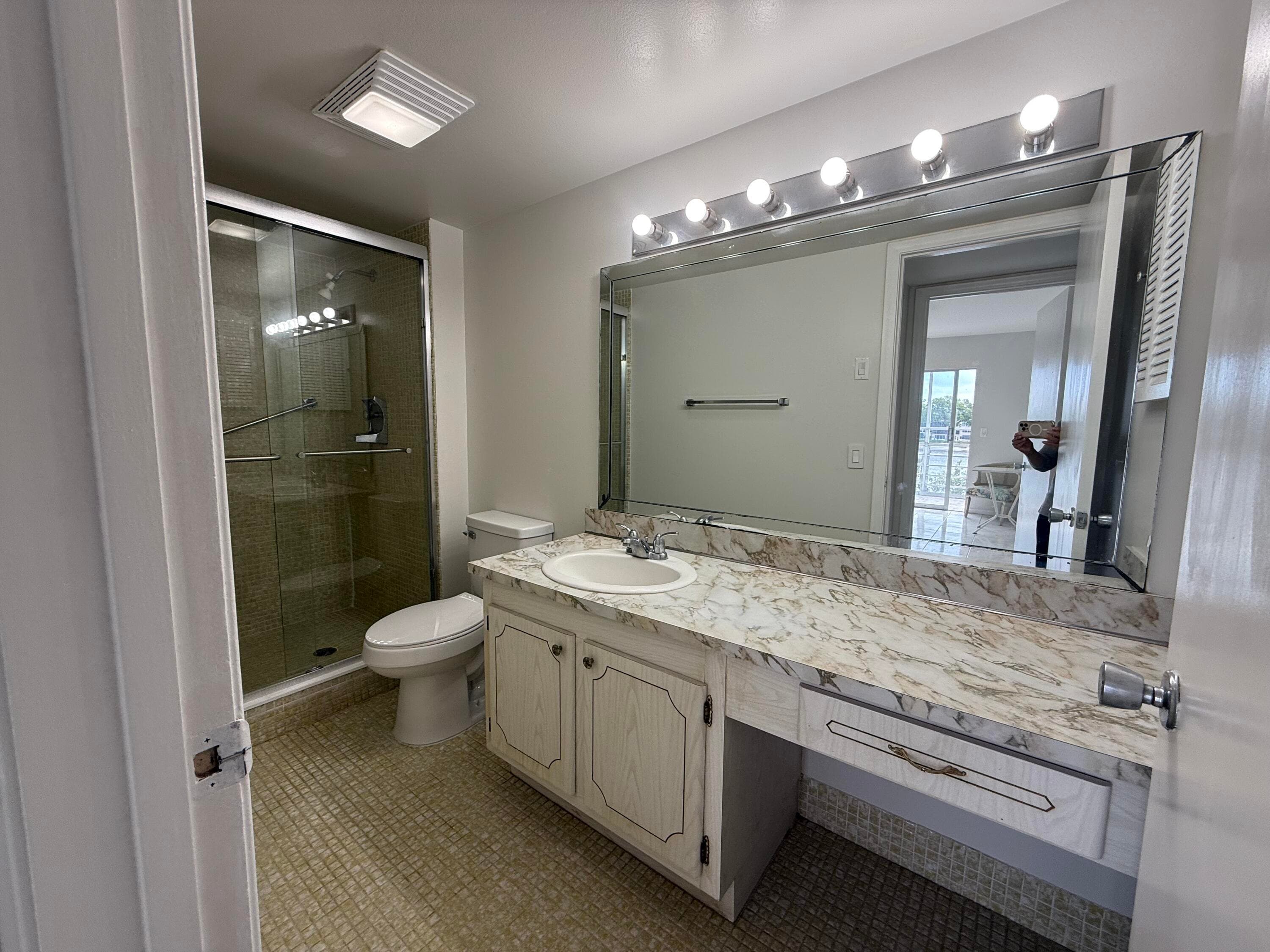 313 Greenbrier B, West Palm Beach, FL 33417 — photo 8 of 32