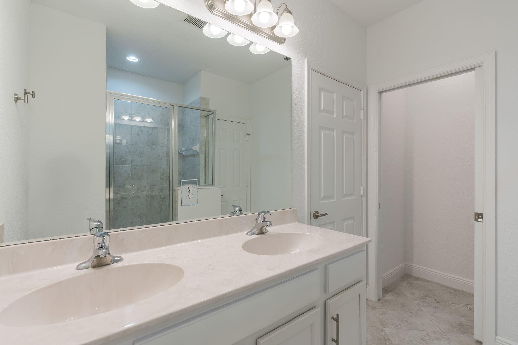 696 NE Waters Edge Lane, Port St. Lucie, FL 34983 — photo 26 of 41