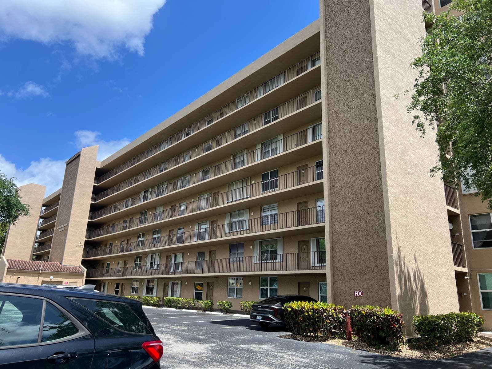 4570 NW 18th Avenue 606, Deerfield Beach, FL 33064 — photo