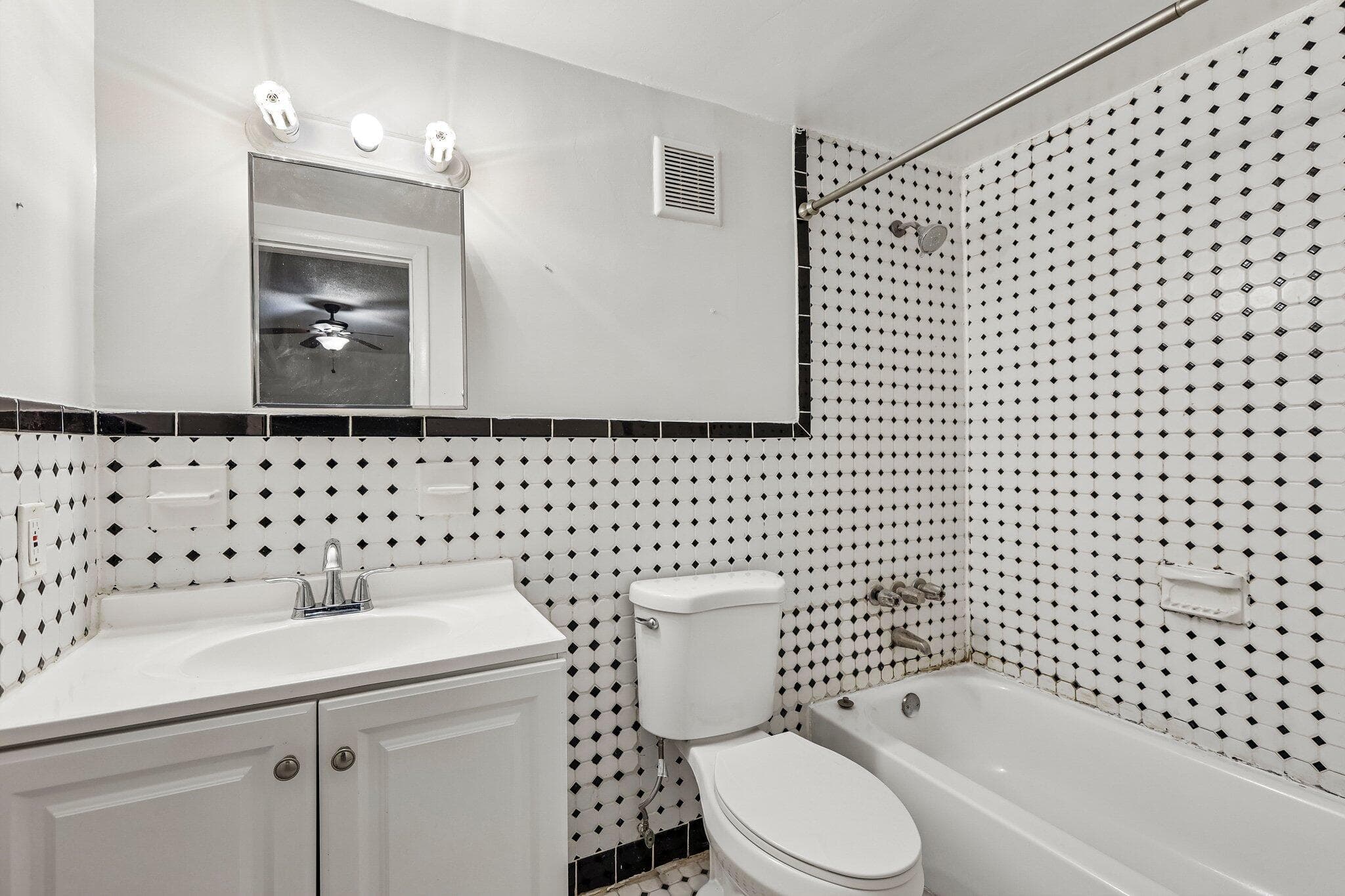 1735 NE 164th Street E104, North Miami Beach, FL 33162 — photo 9 of 21
