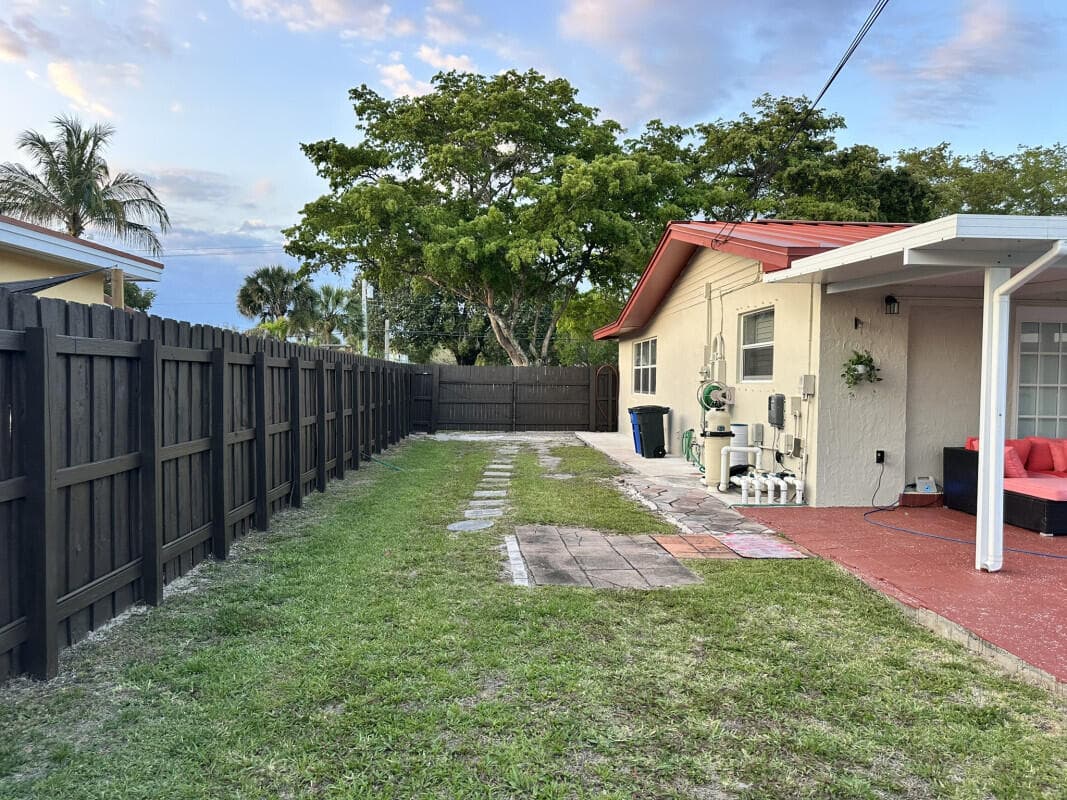 6940 Plantation Road, Plantation, FL 33317 — photo 7 of 24