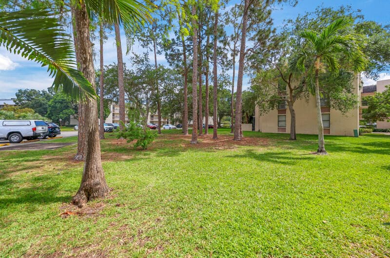 8421 Forest Hills Drive 104, Coral Springs, FL 33065 — photo 24 of 33