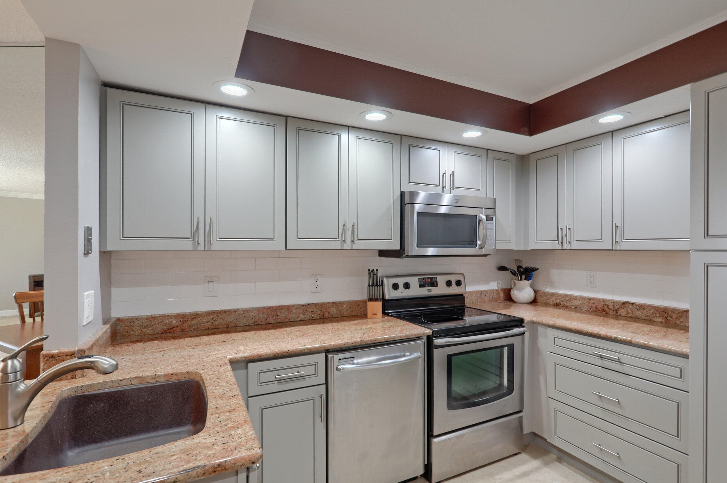 2800 N Ocean Drive A, Riviera Beach, FL 33404 — photo 8 of 65