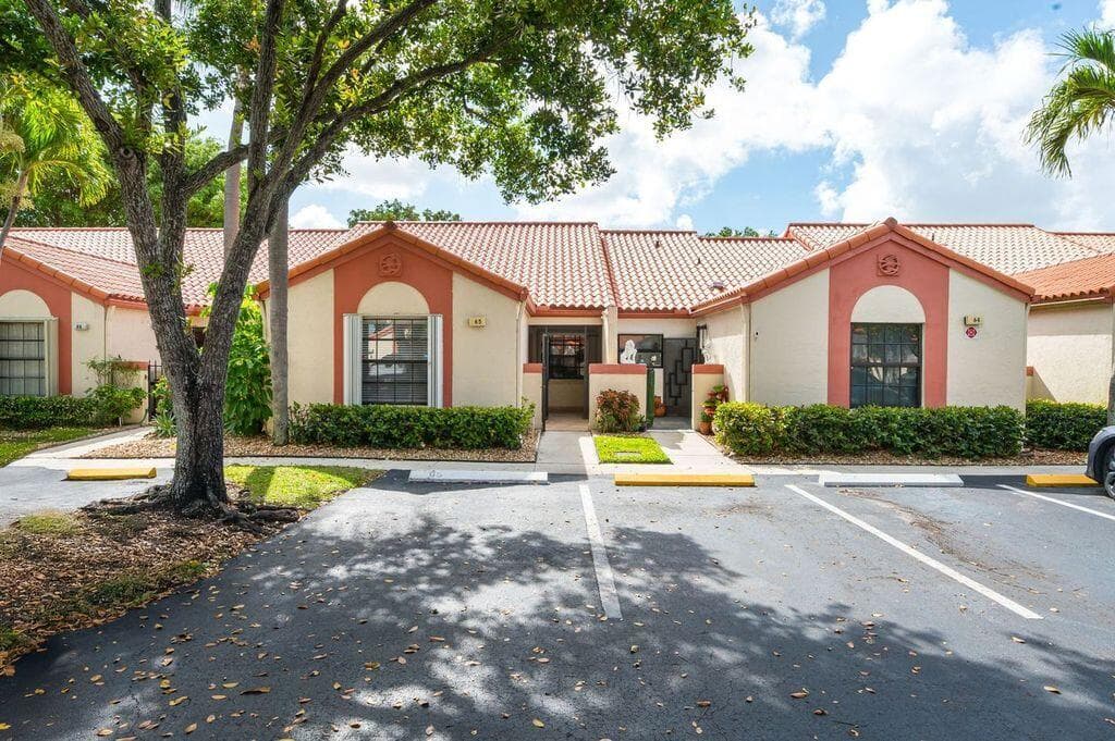 65 Centennial Court, Deerfield Beach, FL 33442 — photo 2 of 52