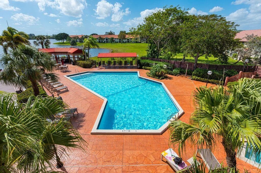 65 Centennial Court, Deerfield Beach, FL 33442 — photo 33 of 52