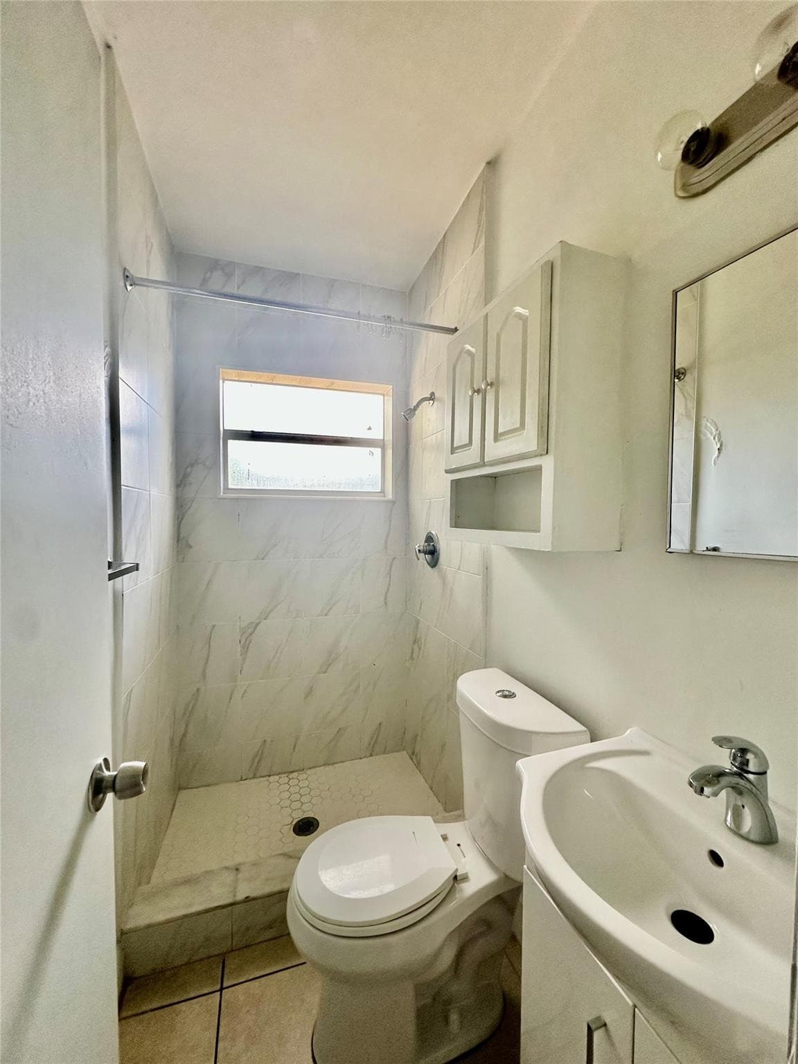 424 NW 15th Terrace, Fort Lauderdale, FL 33311 — photo 4 of 10