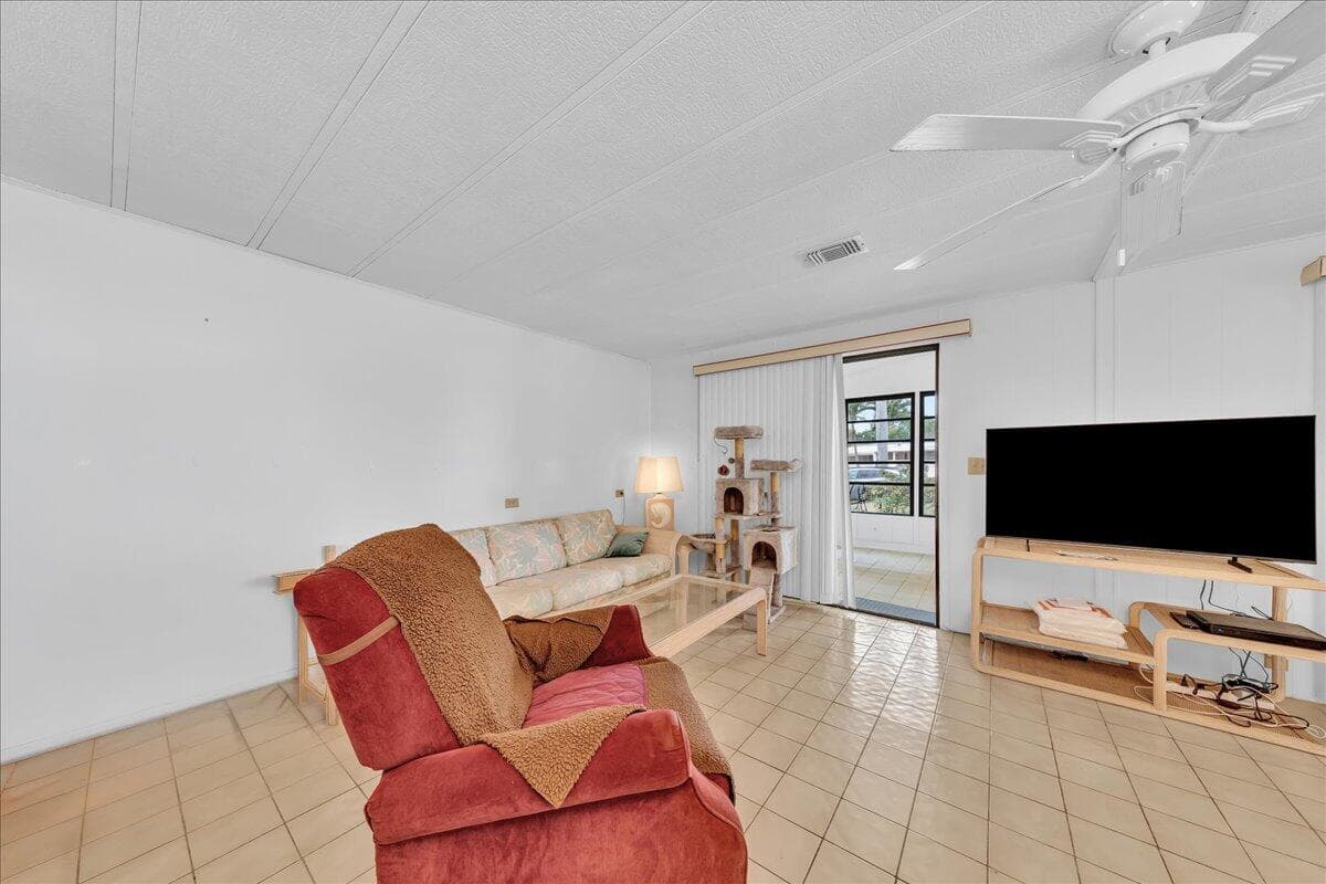 252 NW 53rd Court, Deerfield Beach, FL 33064 — photo 11 of 46