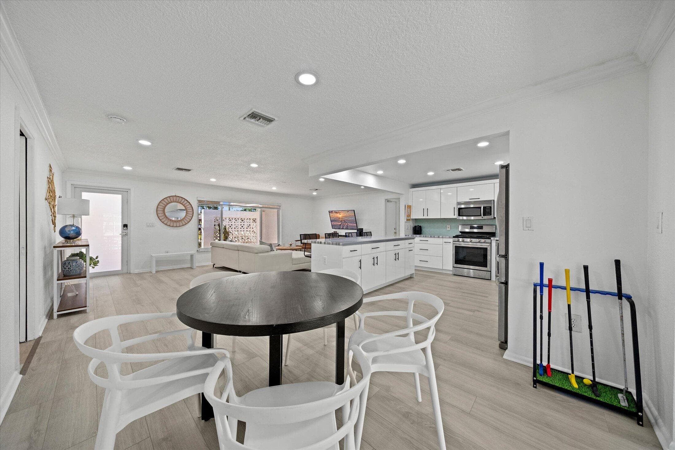 421 SW 18th Street, Pompano Beach, FL 33060 — photo 17 of 40