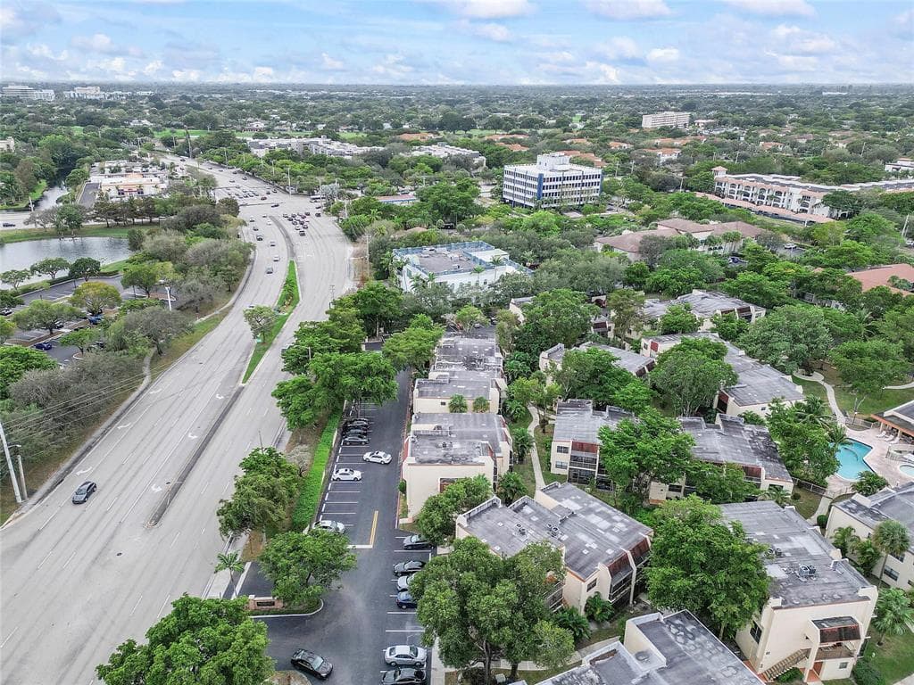 301 N Pine Island Road 107, Plantation, FL 33324 — photo 23 of 28