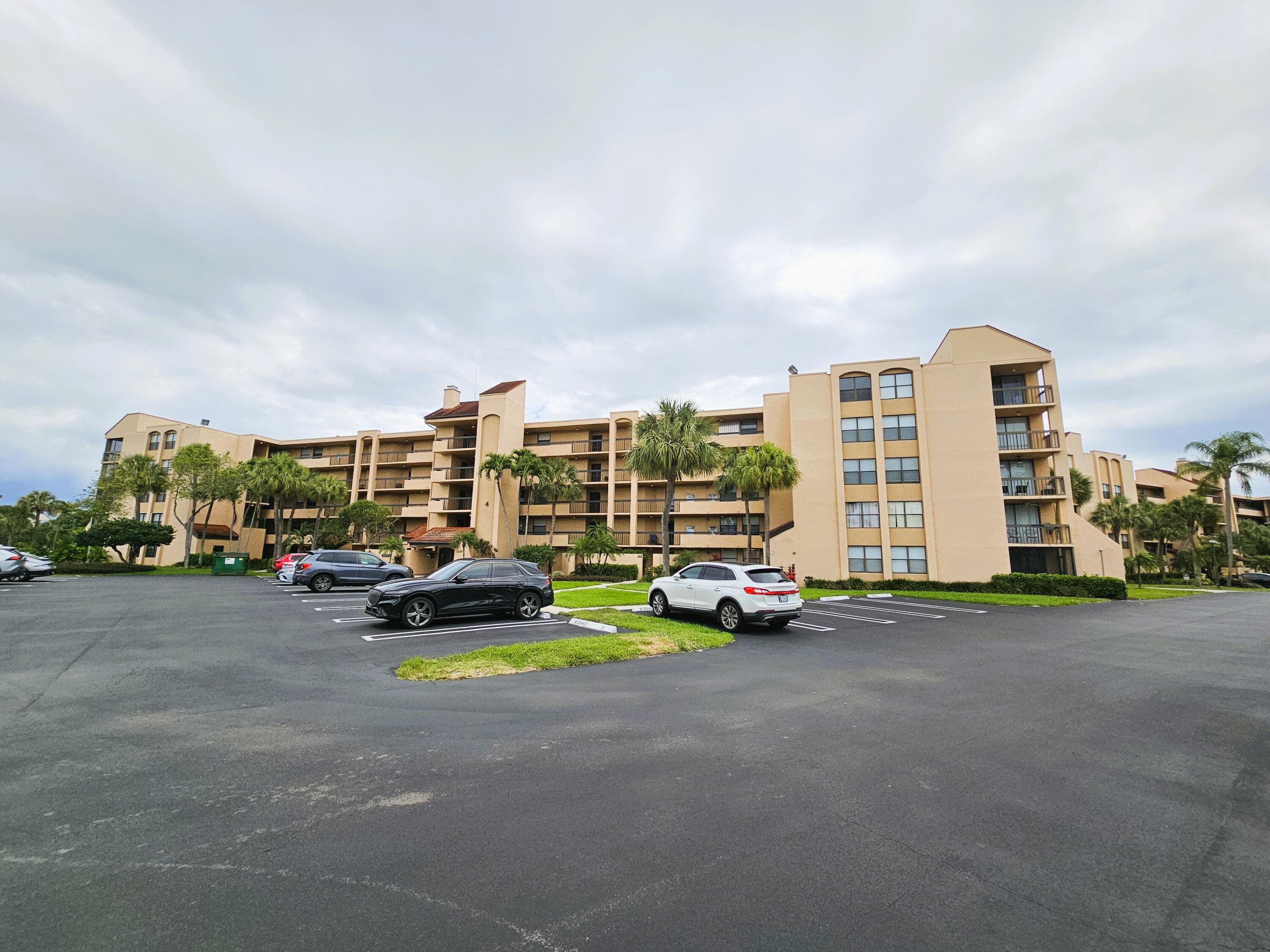 2255 Lindell Boulevard 4511, Delray Beach, FL 33444 — photo 1 of 21