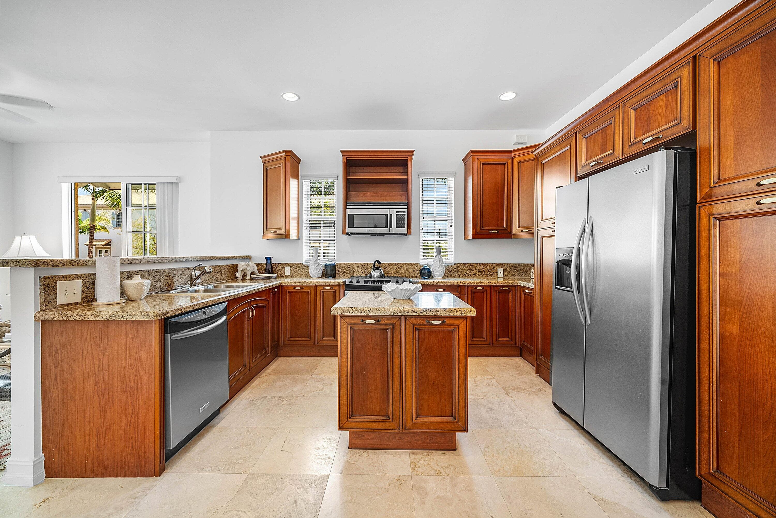 150 NE 6th Avenue P, Delray Beach, FL 33483 — photo 5 of 50